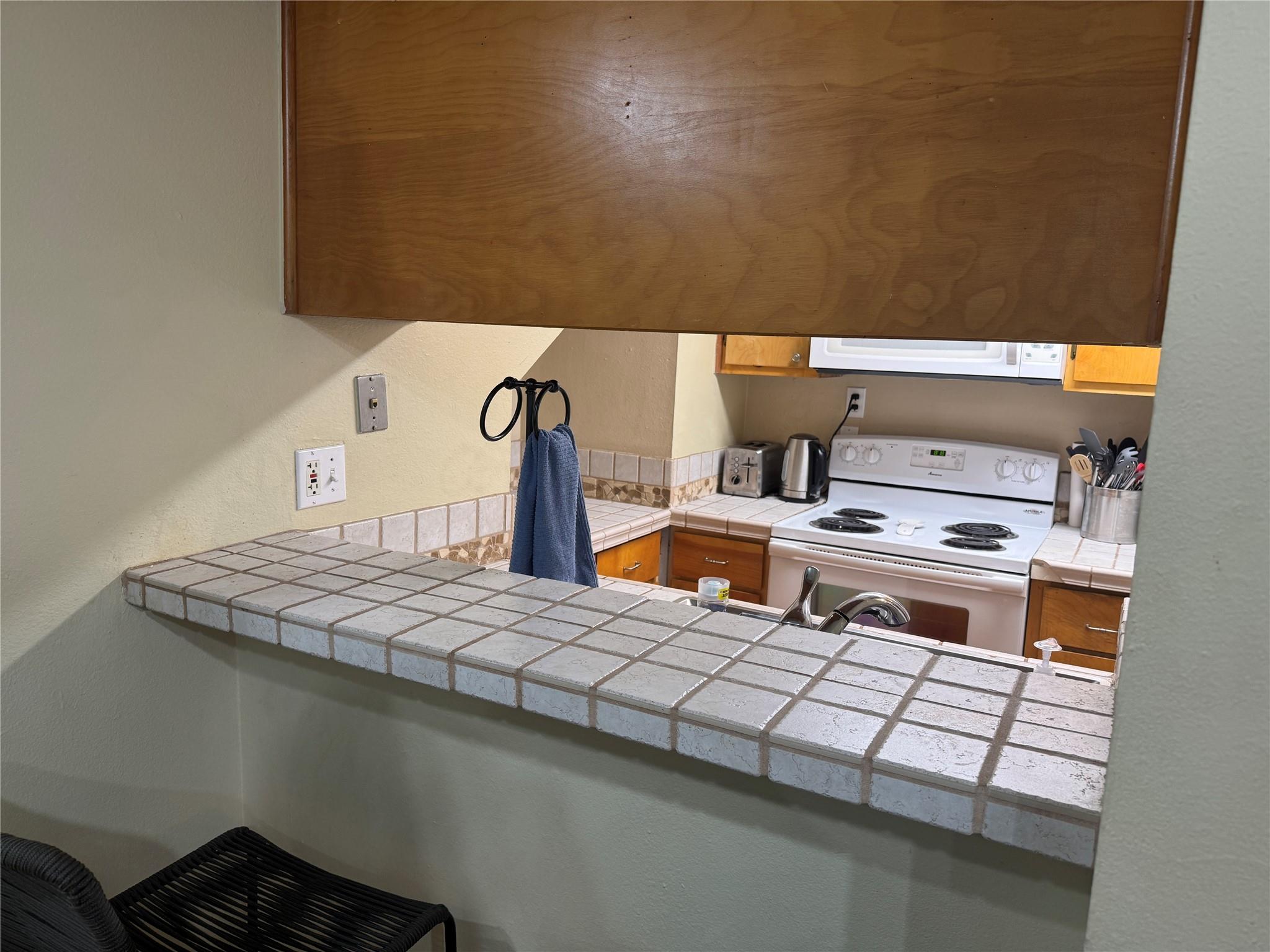 2510 San Gabriel ST #306 — photo 4