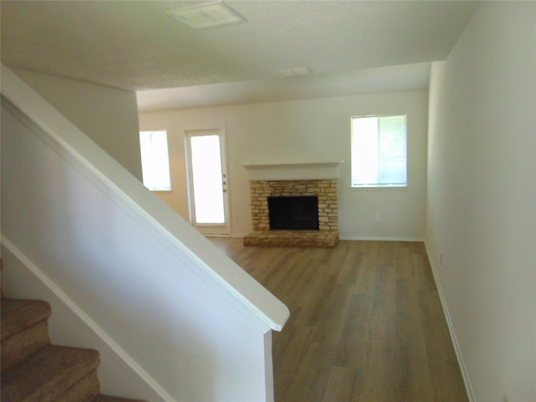 508 Burlwood — photo 3