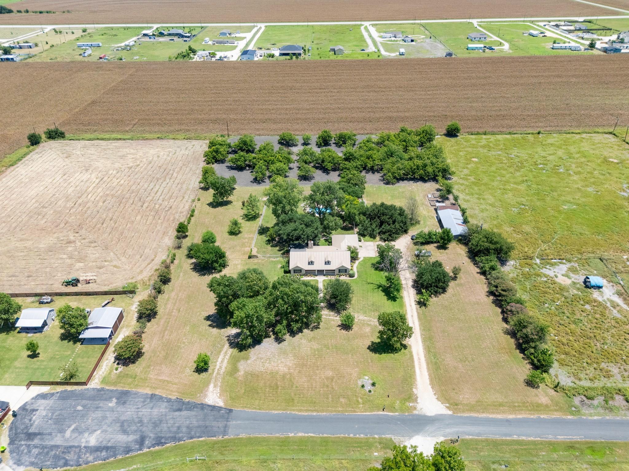 280 Windy LN — photo 4