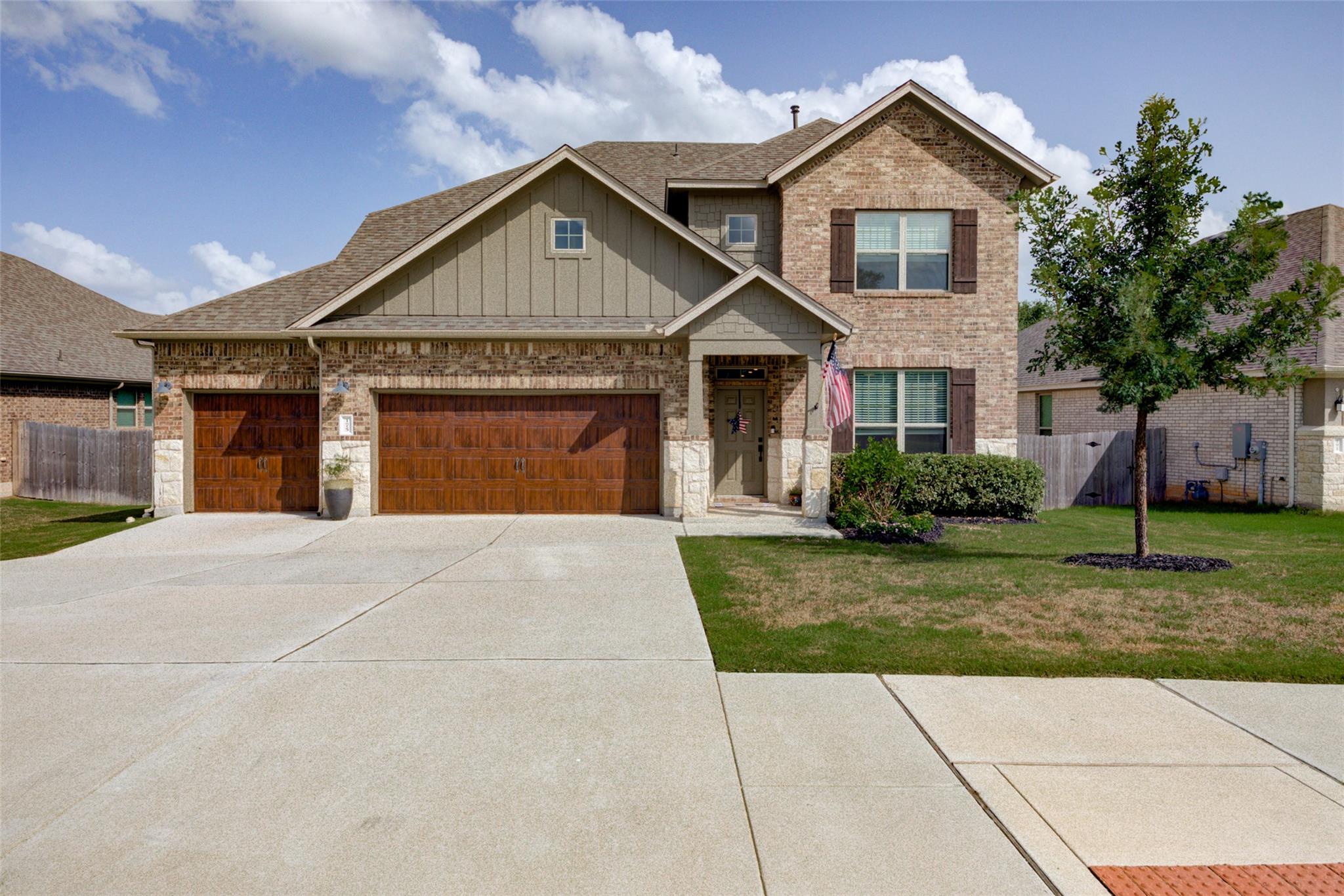 175 Goshen DR — photo 3