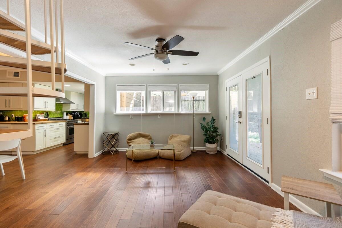 1711 Deerfield DR — photo 4
