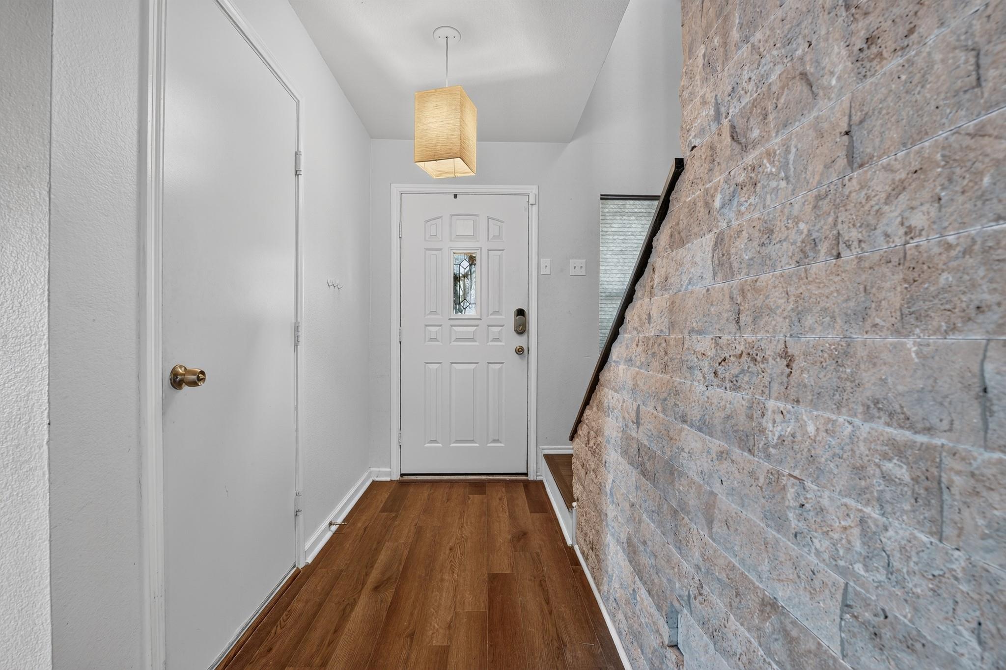 125 Jade Lake CV — photo 5