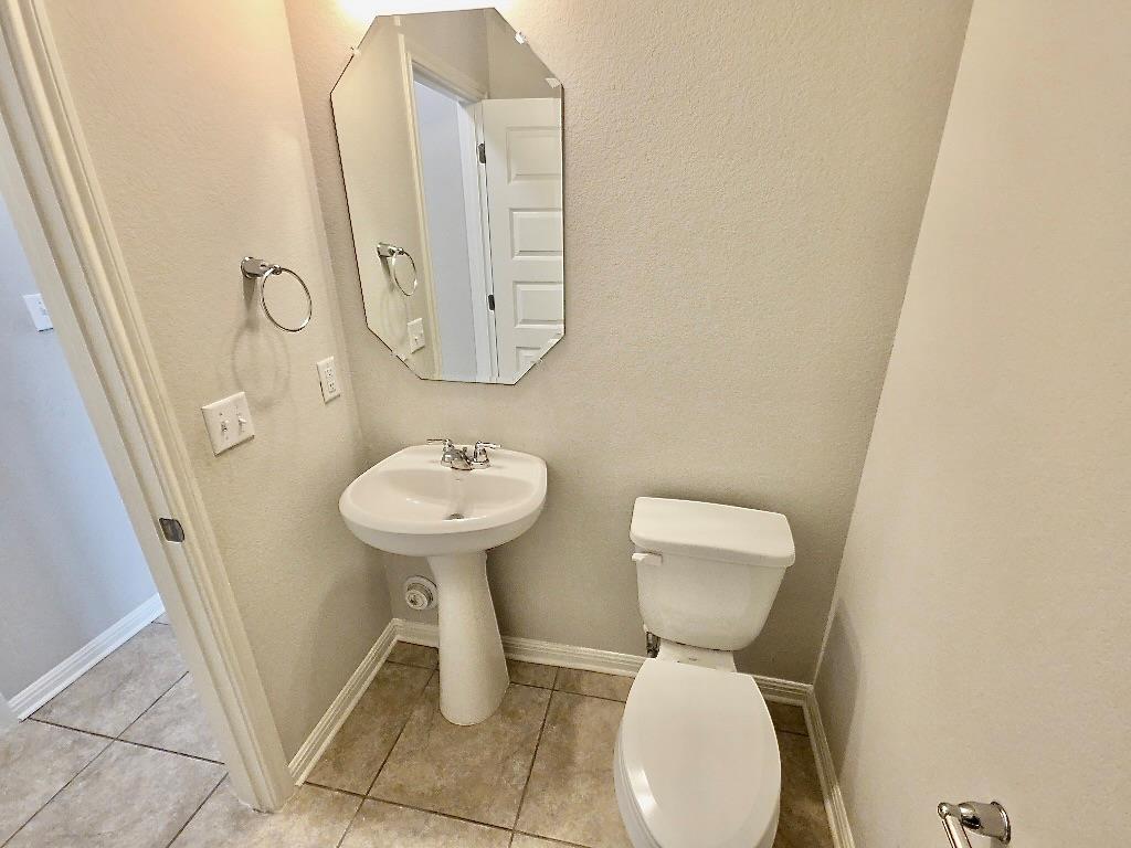 1721 Fountain Bridge DR — photo 5
