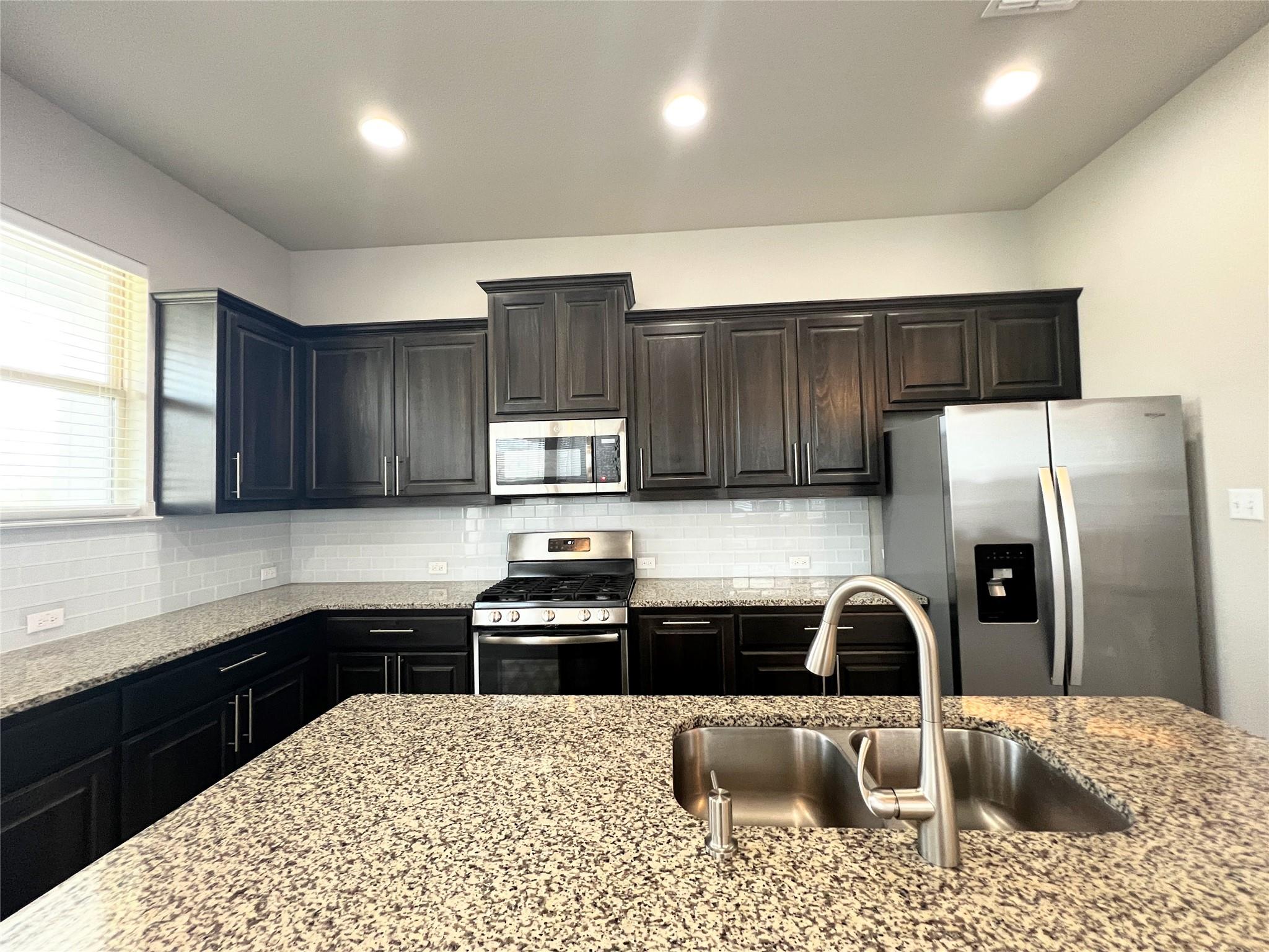 2101 Dillon Pond LN #B — photo 4