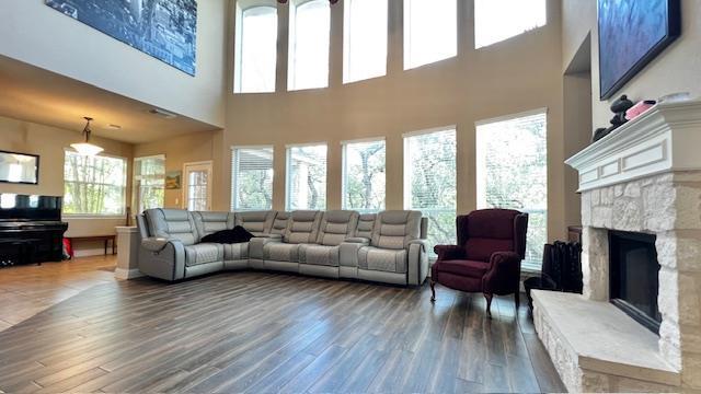 7908 Menler DR — photo 3