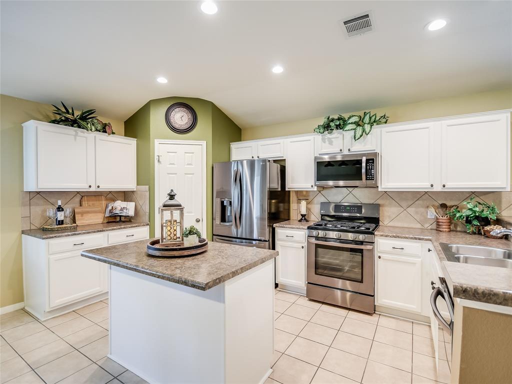 320 Creek Ridge LN — photo 4