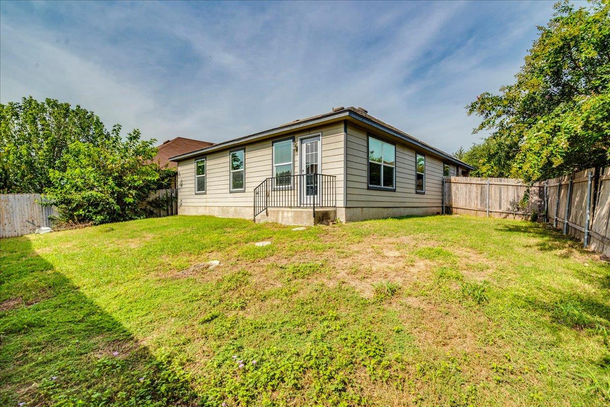 270 Cushman DR — photo 3