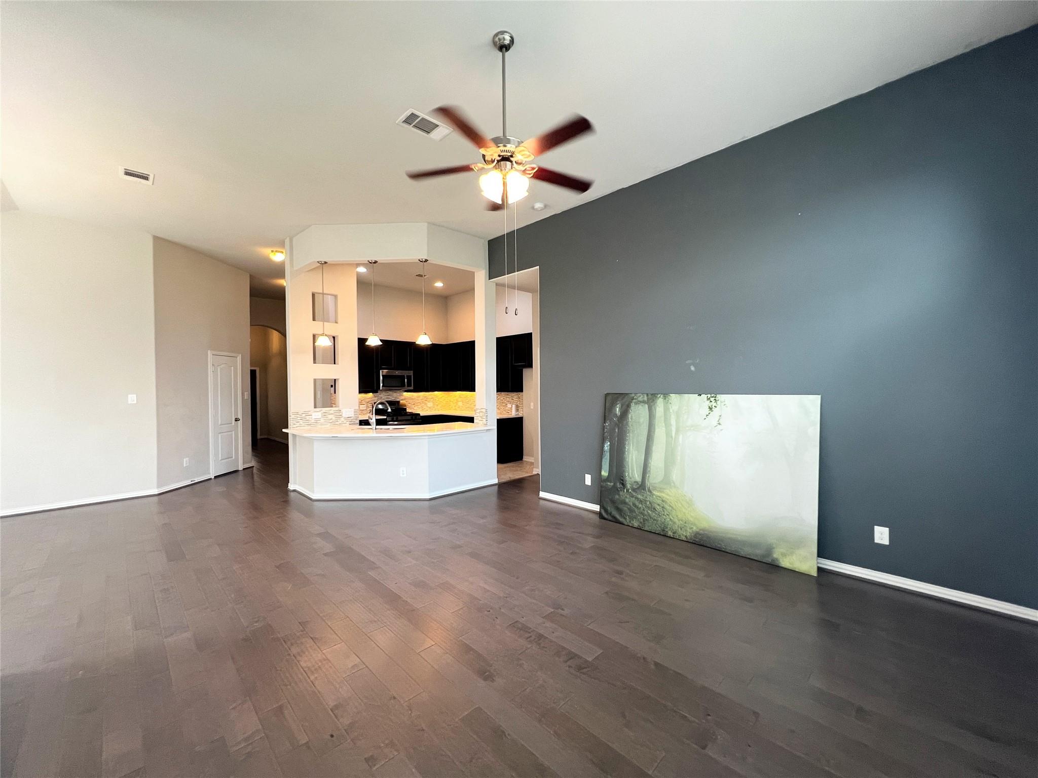 613 Palmilla ST — photo 4