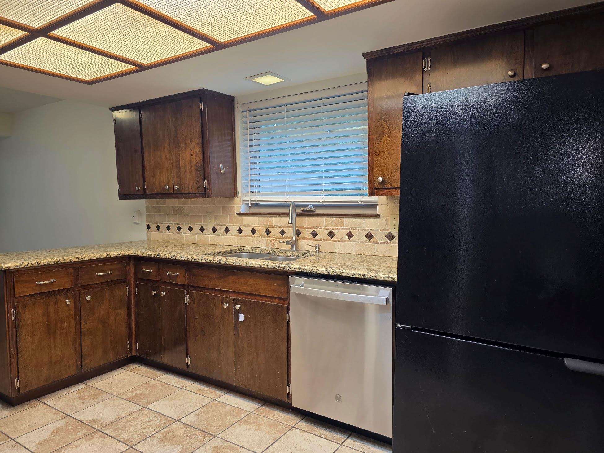 10909 Hillside Oak LN — photo 4