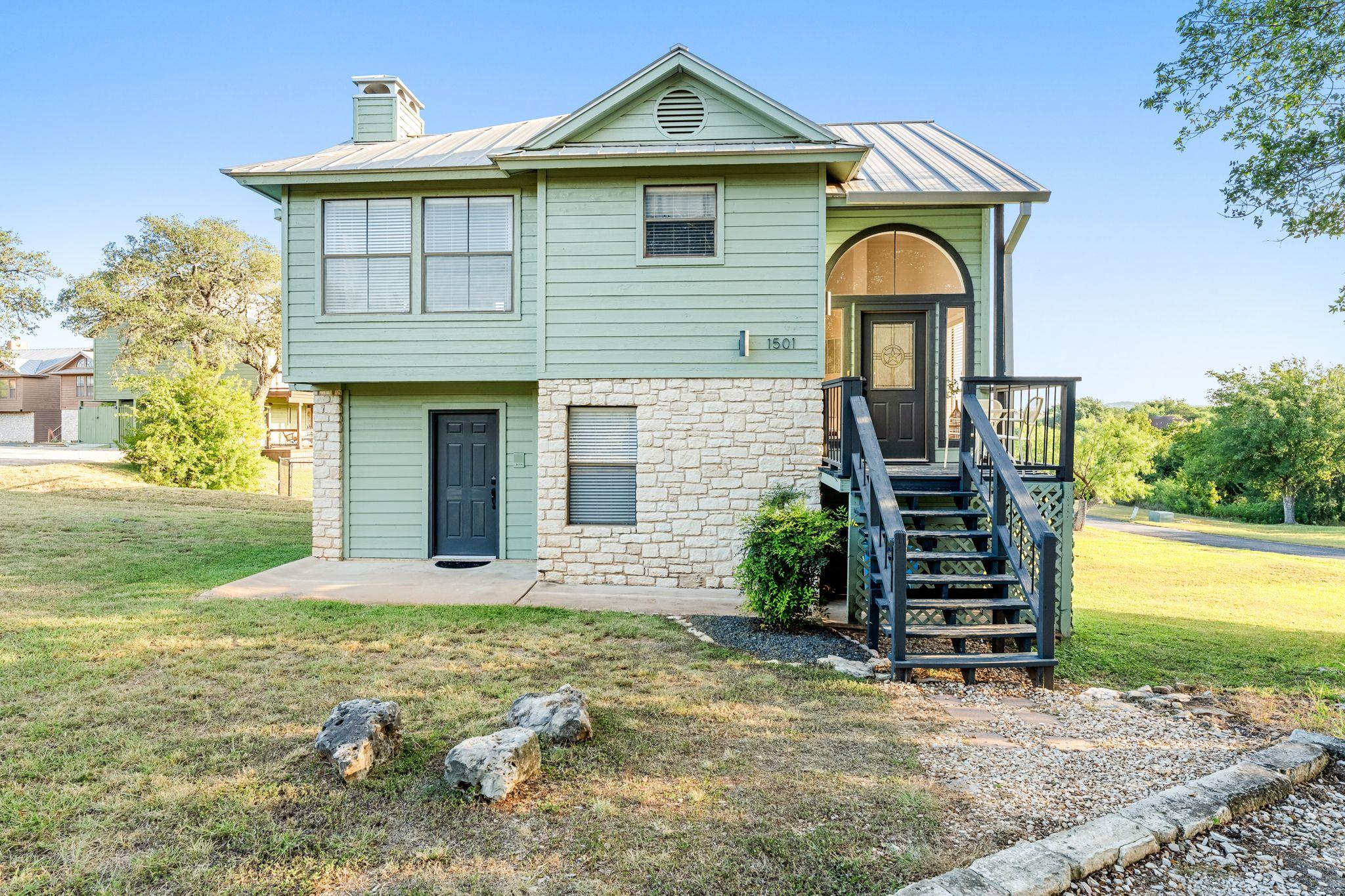 1501 Ridge Harbor DR