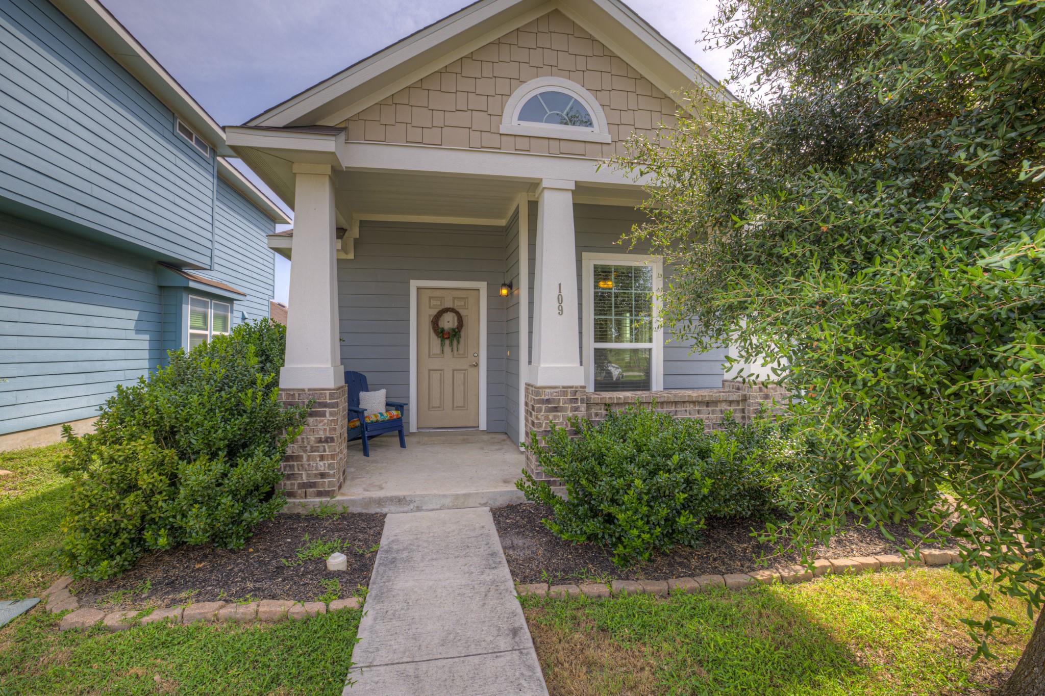 109 Bosque DR