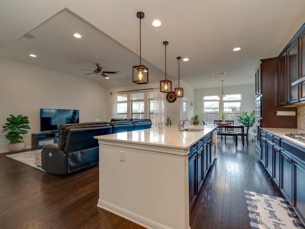 17312 Antioch Ave — photo 3