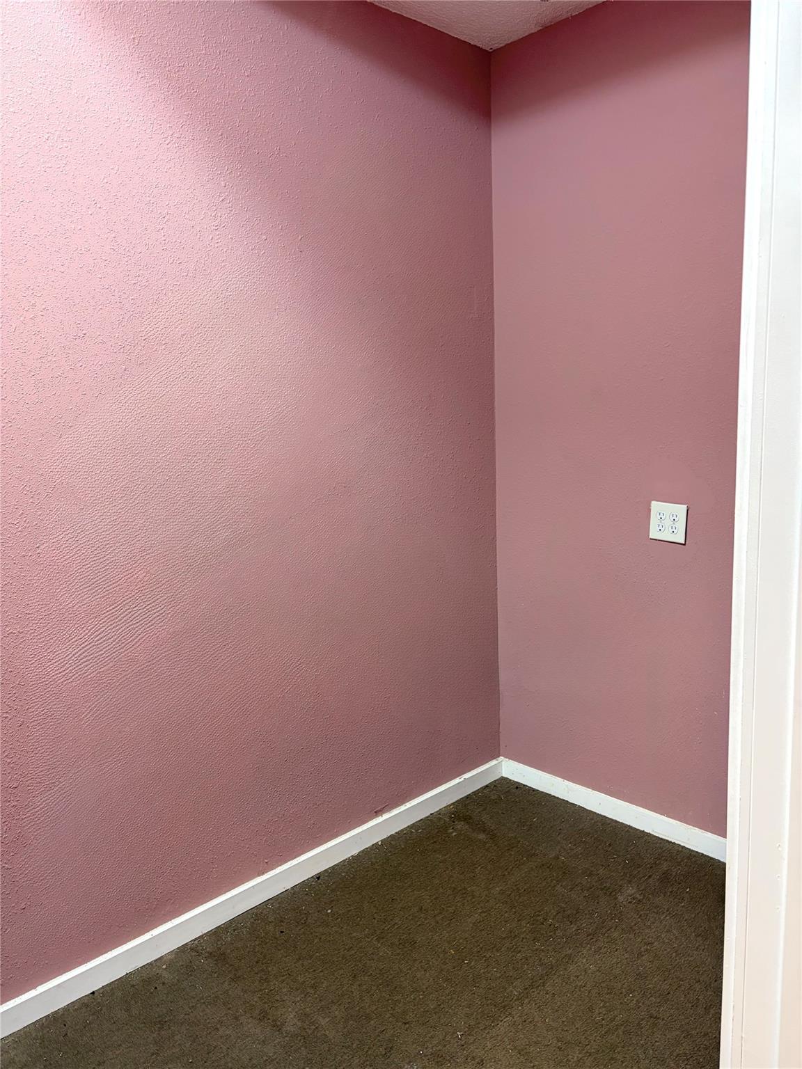6156 Highway 290 — photo 3