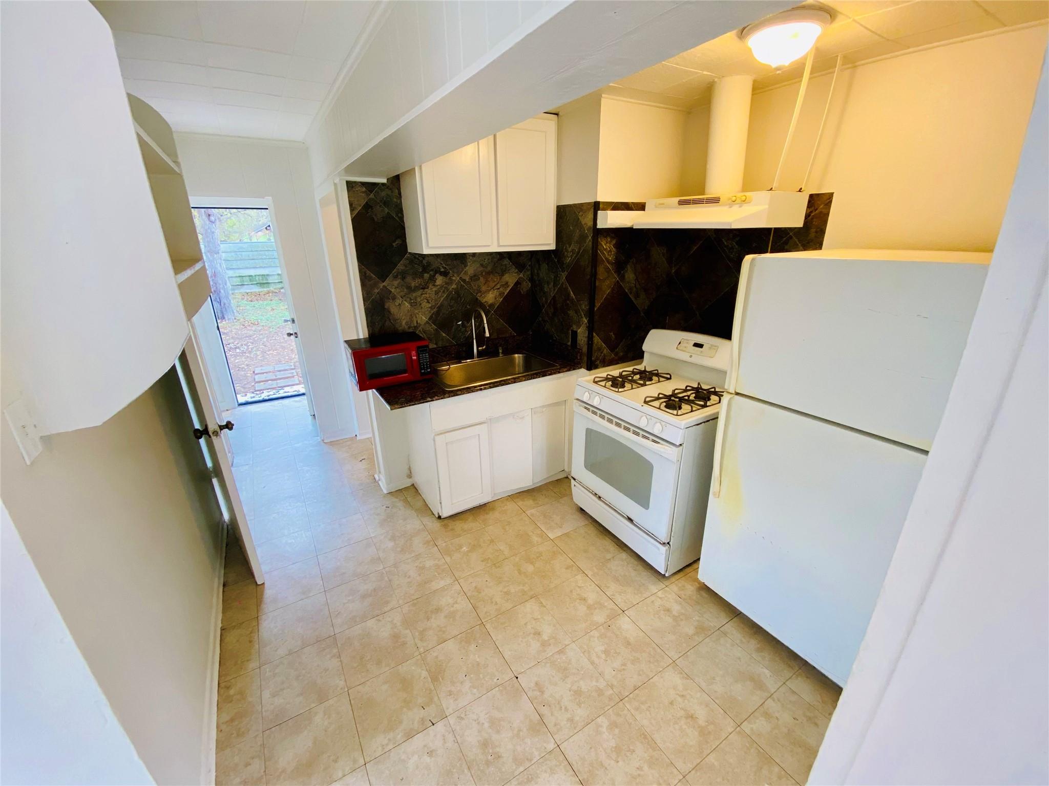 6501 Ponca ST #B — photo 4