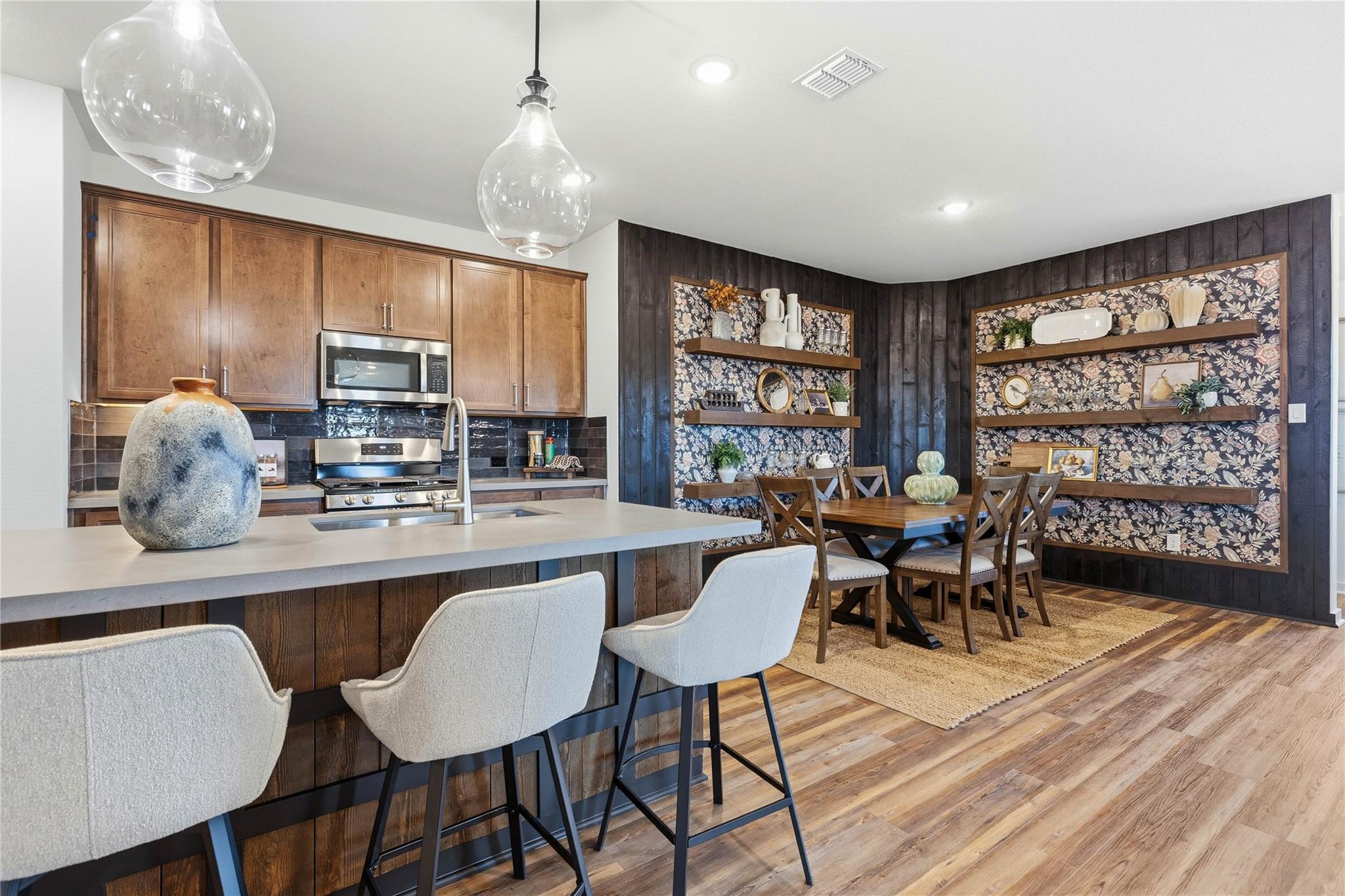 20412 Cassidy LN — photo 3