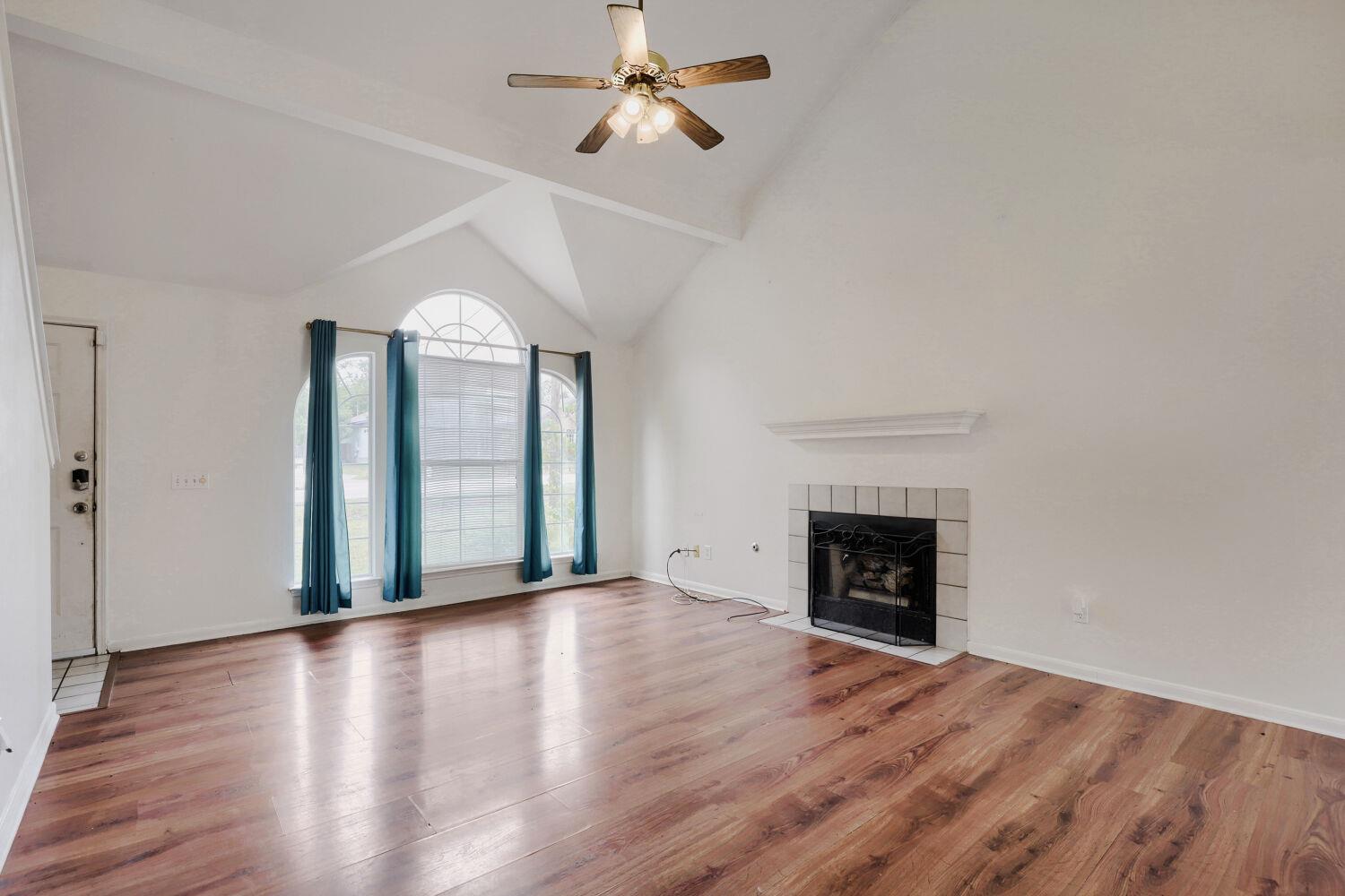 1910 Ireland DR — photo 5