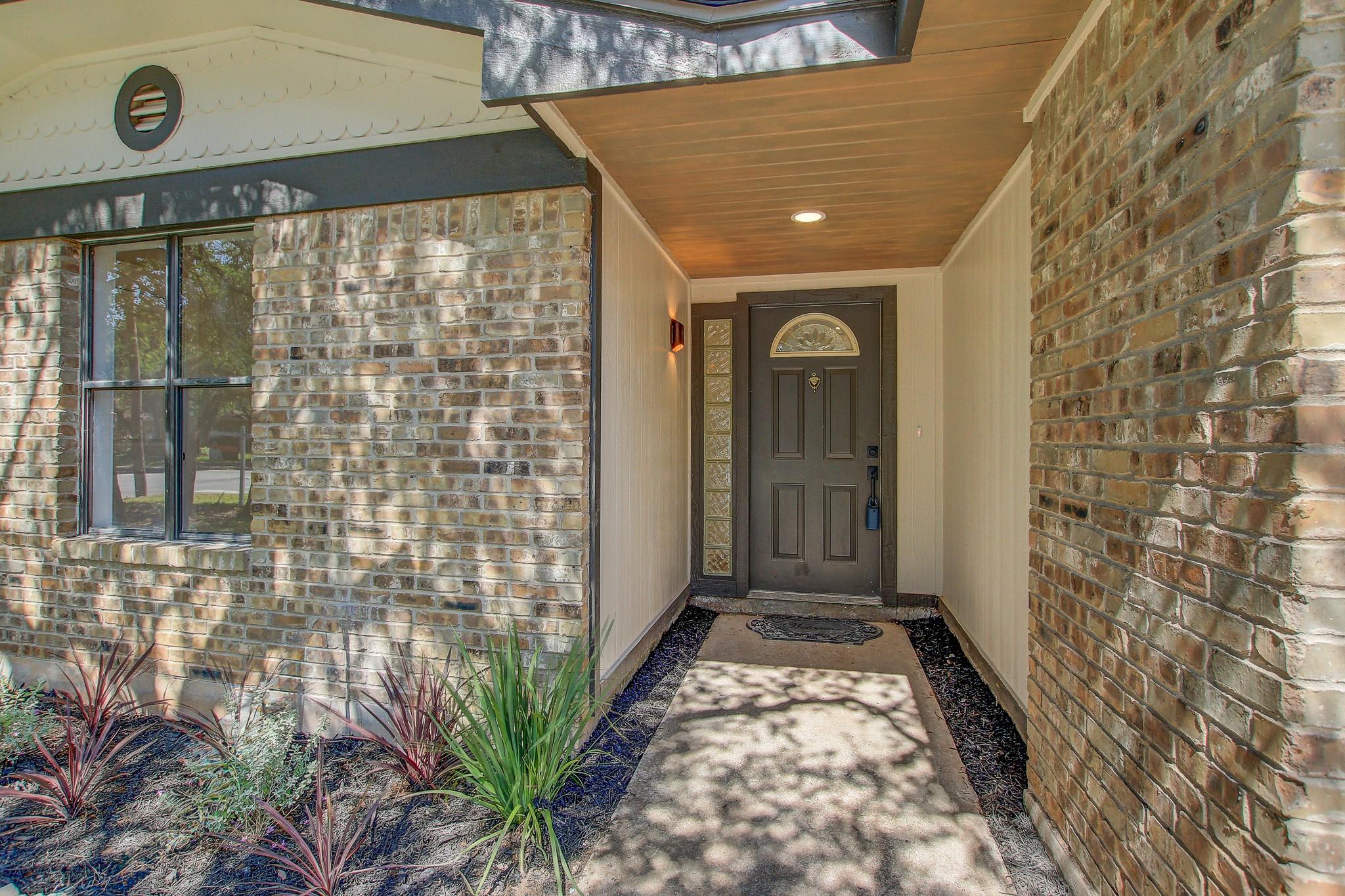 100 Mount Rushmore DR — photo 5