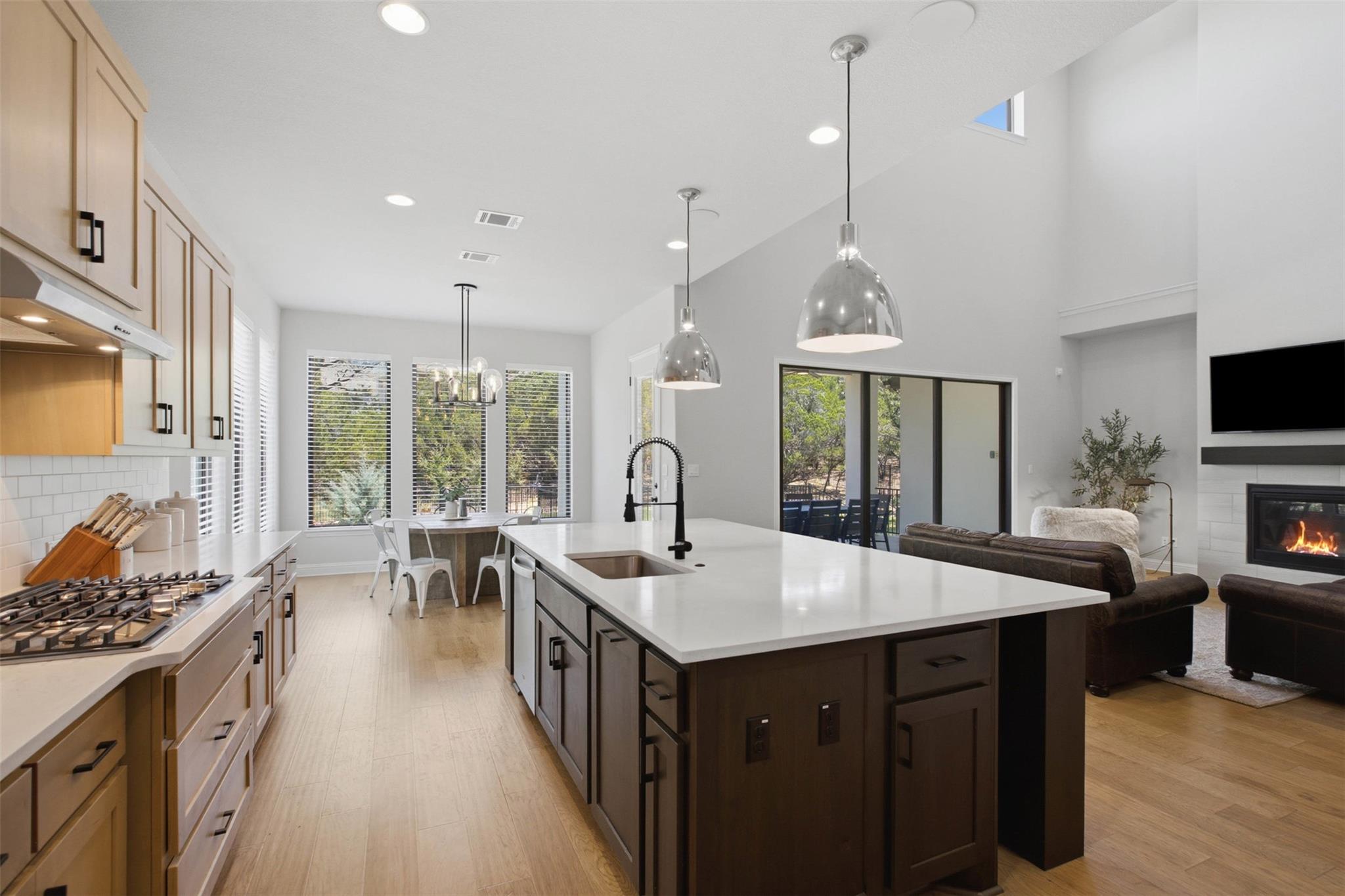 6609 Rocky Grotto CV