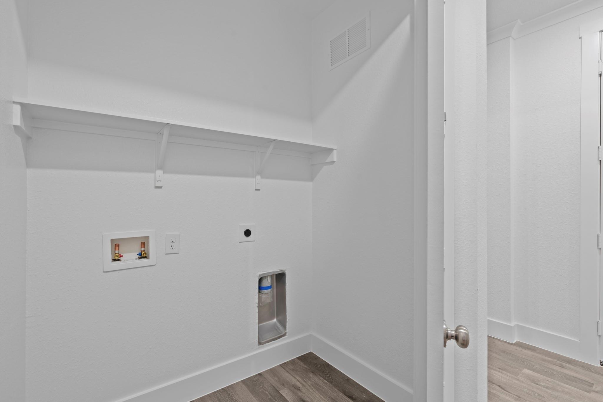 1664 Hillside Terrace #3816 — photo 3
