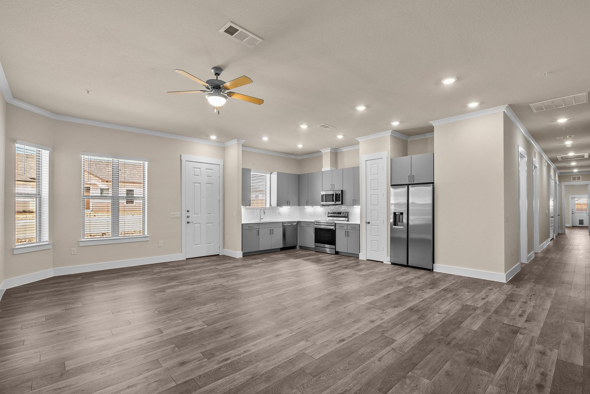 476 Suffield DR #840 — photo 3