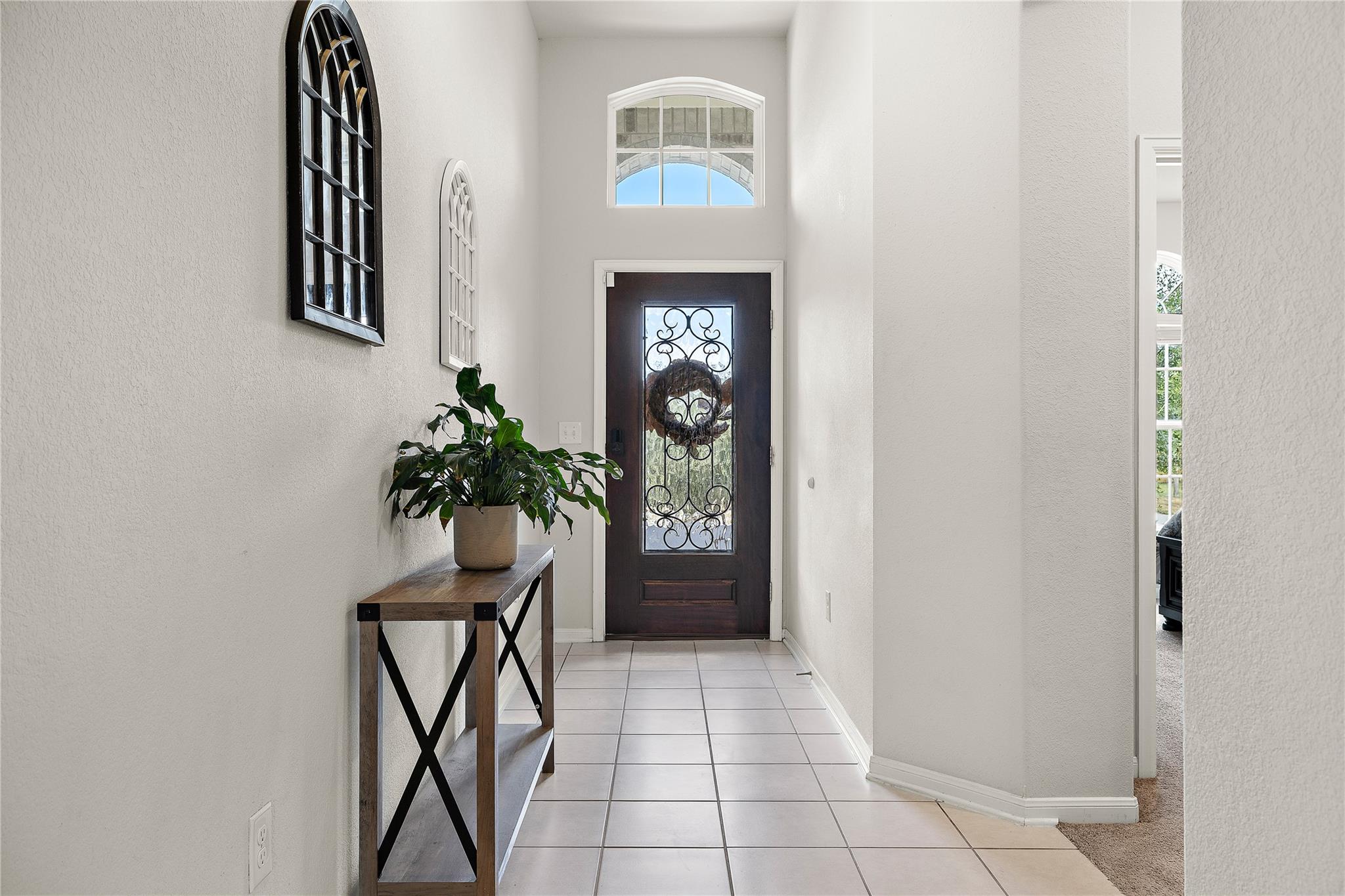 521 Hendelson LN — photo 4
