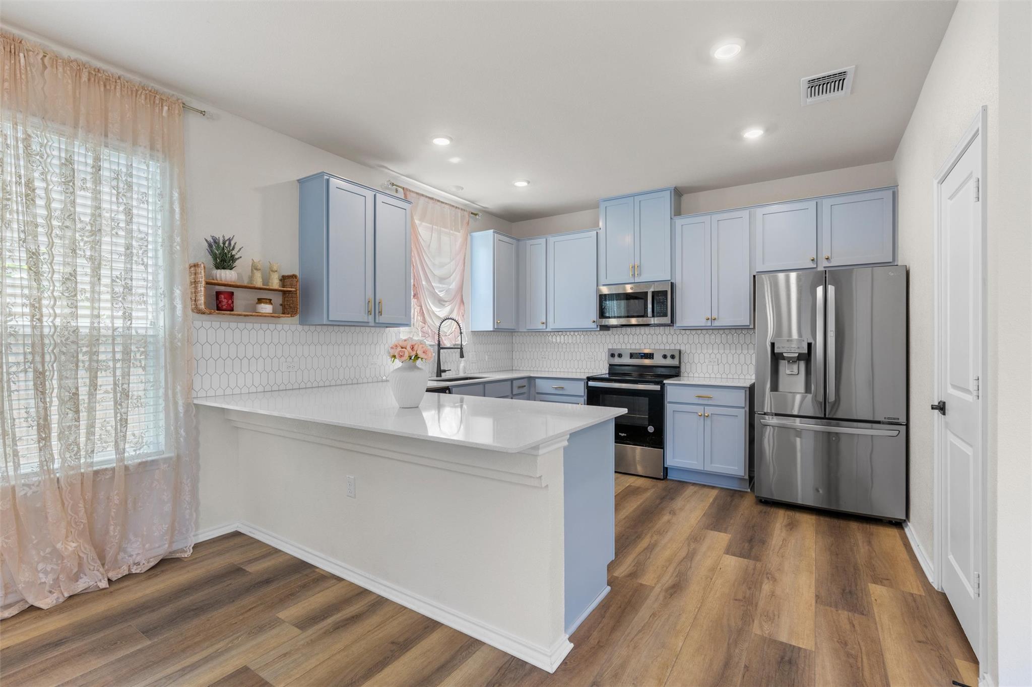 4712 Pell RD — photo 3