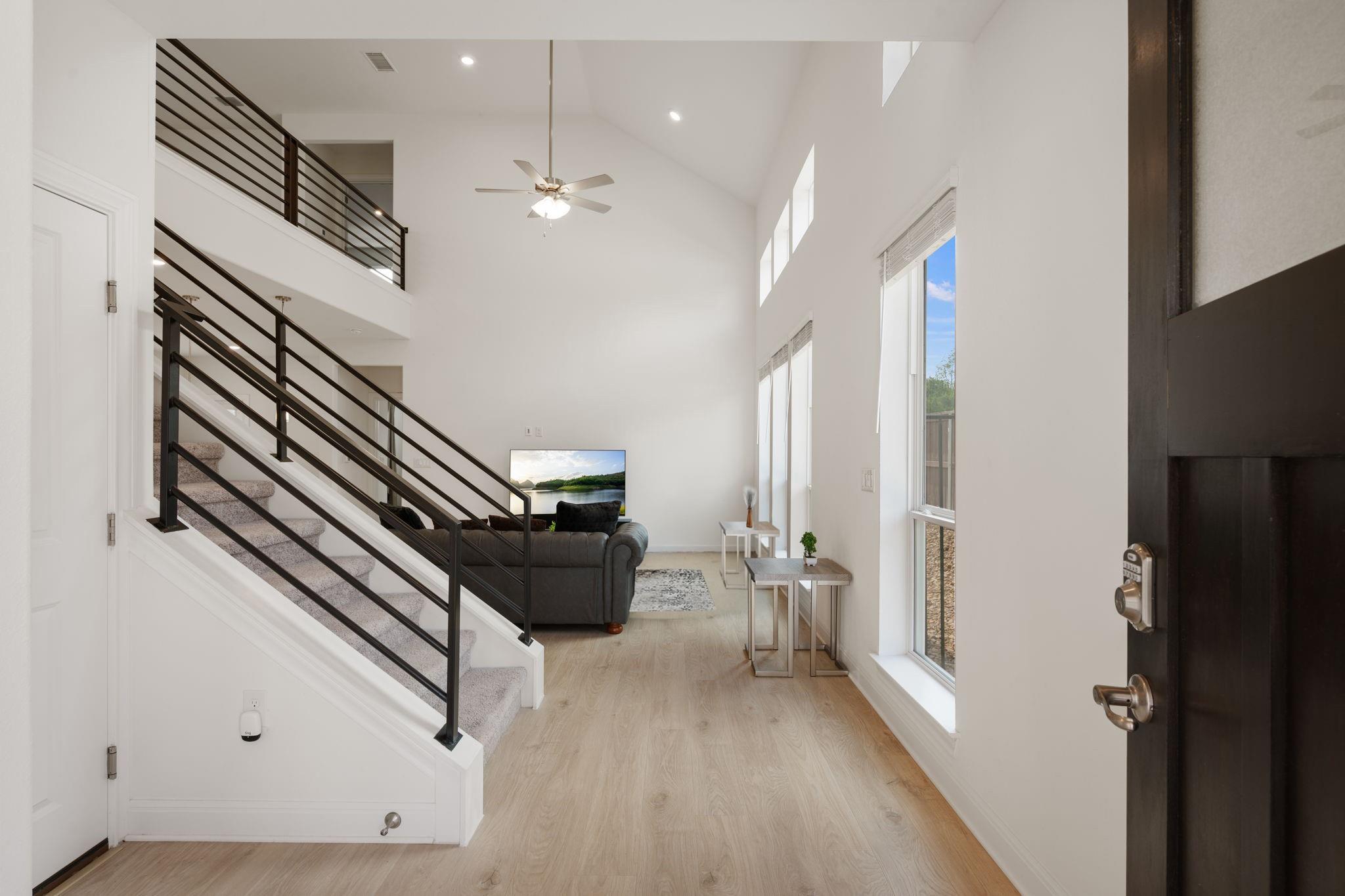 9900 Dawn Pearl DR — photo 4