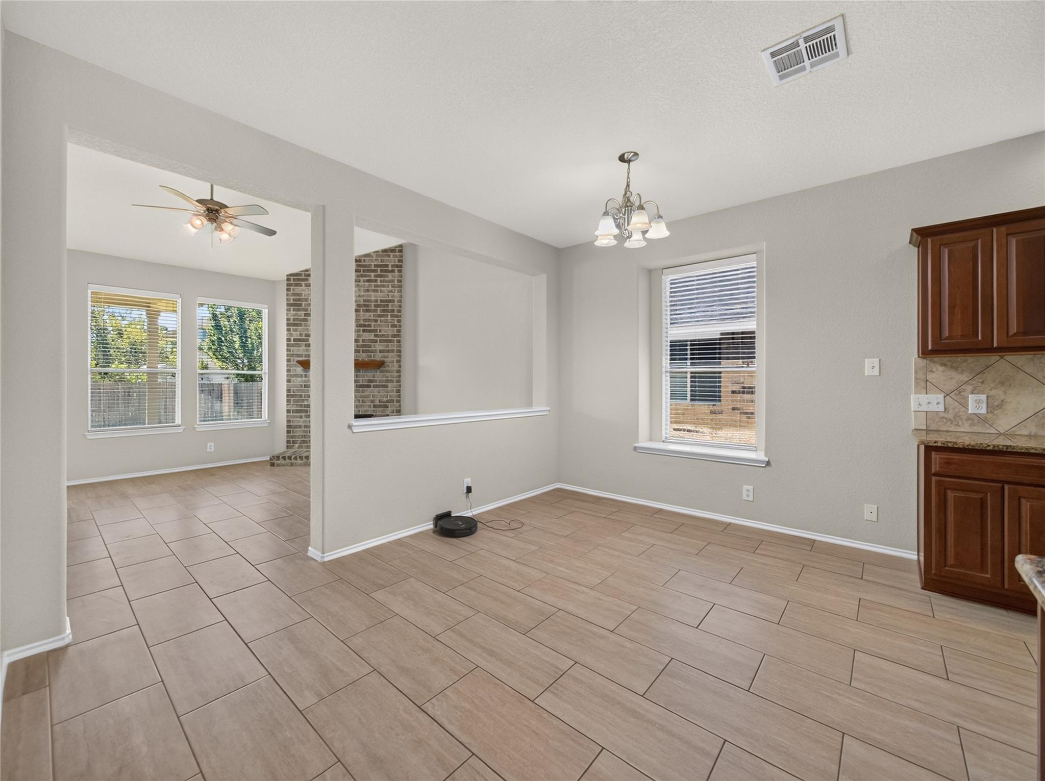 1916 Golden Arrow Ave — photo 5