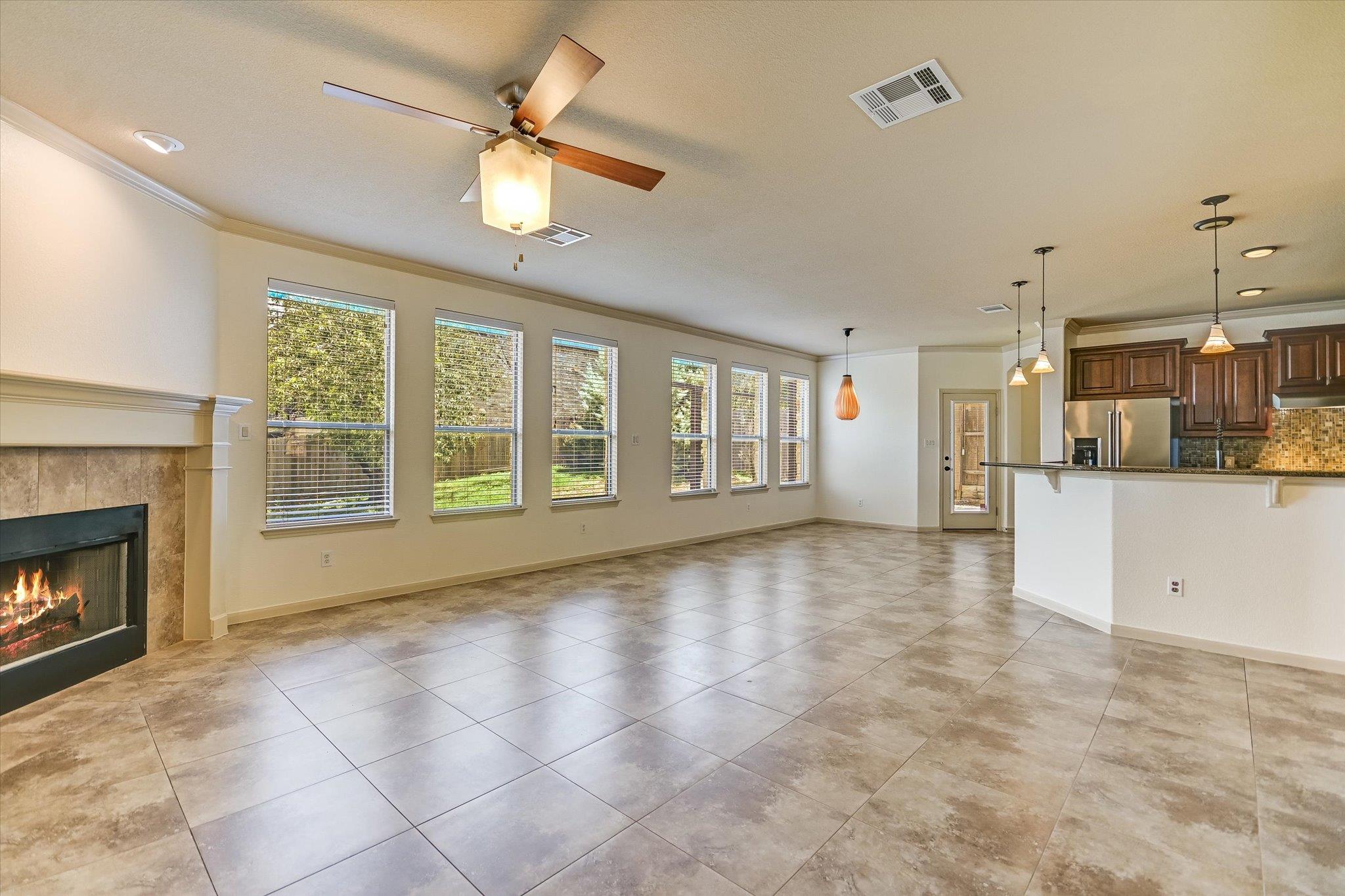 109 CHOKE CANYON LN — photo 5