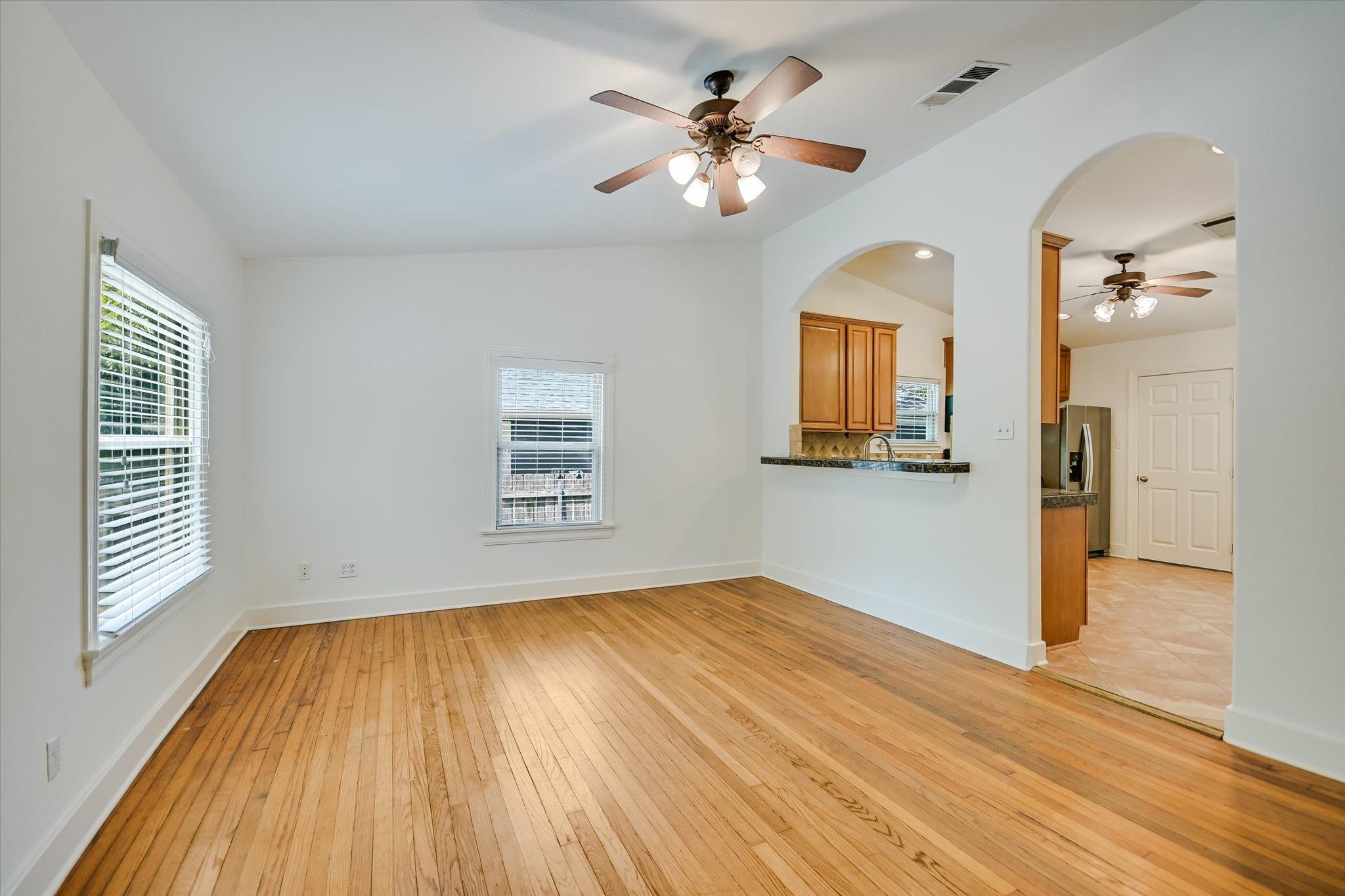 102 Franklin BLVD — photo 4