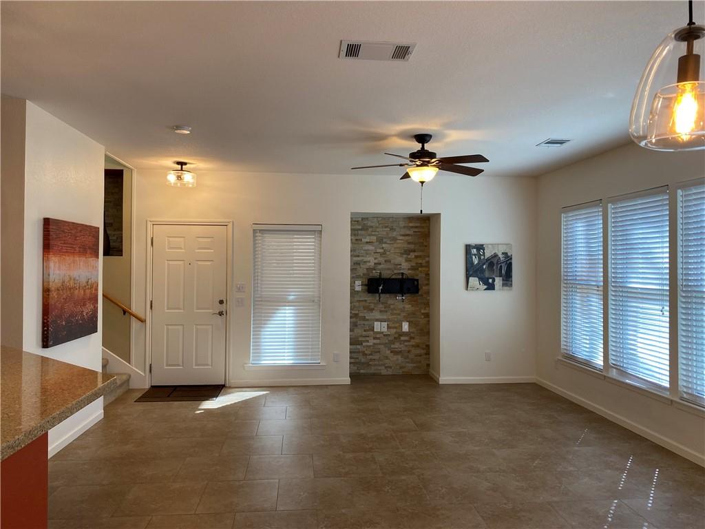 7501 Shadowridge RUN #121 — photo 4