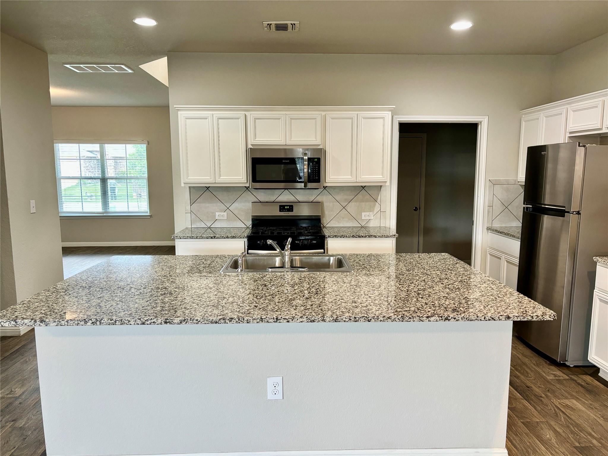 1905 Alamo Heights Ave — photo 5
