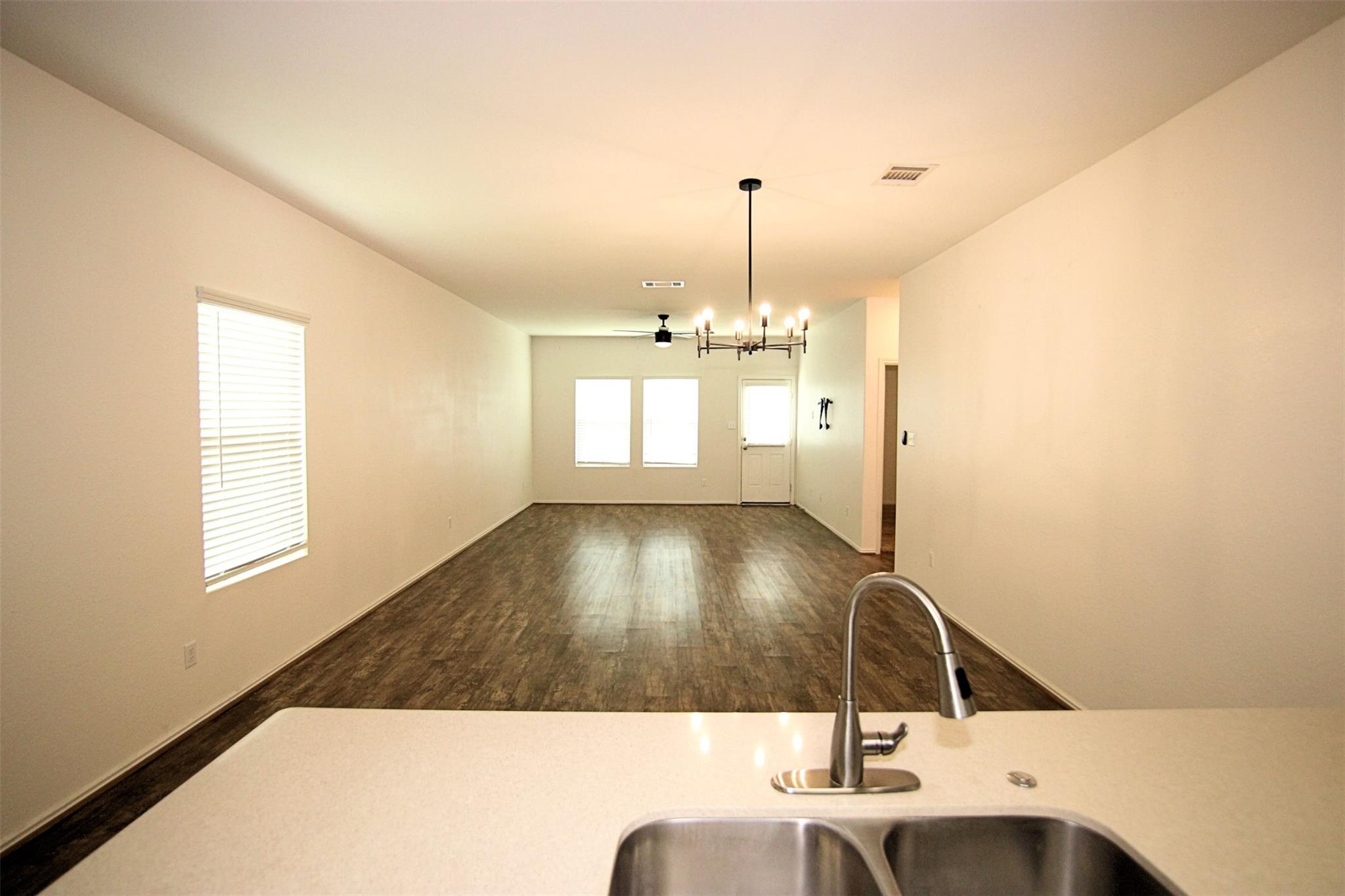 299 Emerald Green TRL — photo 5