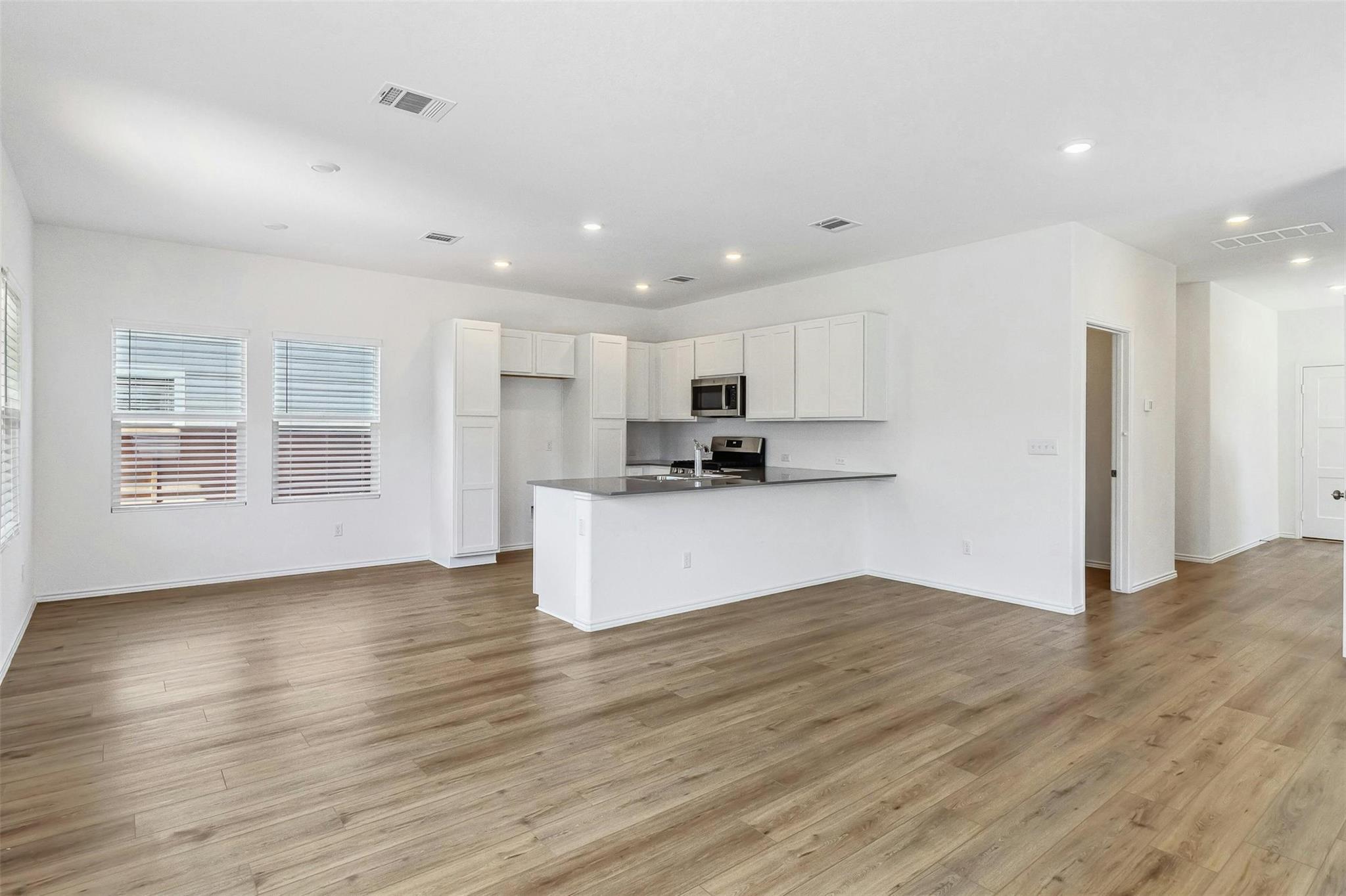 161 Santa Julia ST — photo 4