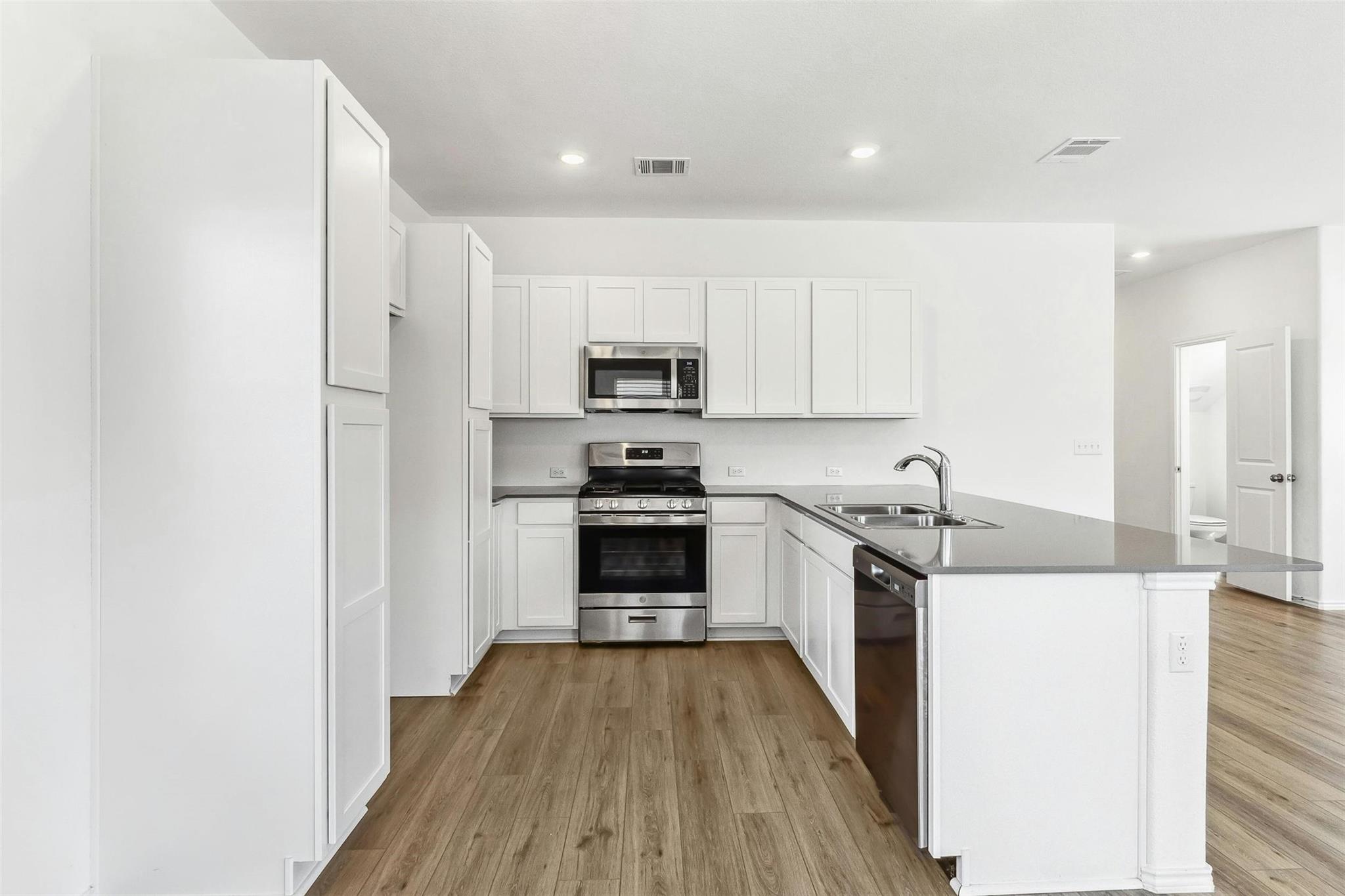 161 Santa Julia ST — photo 5