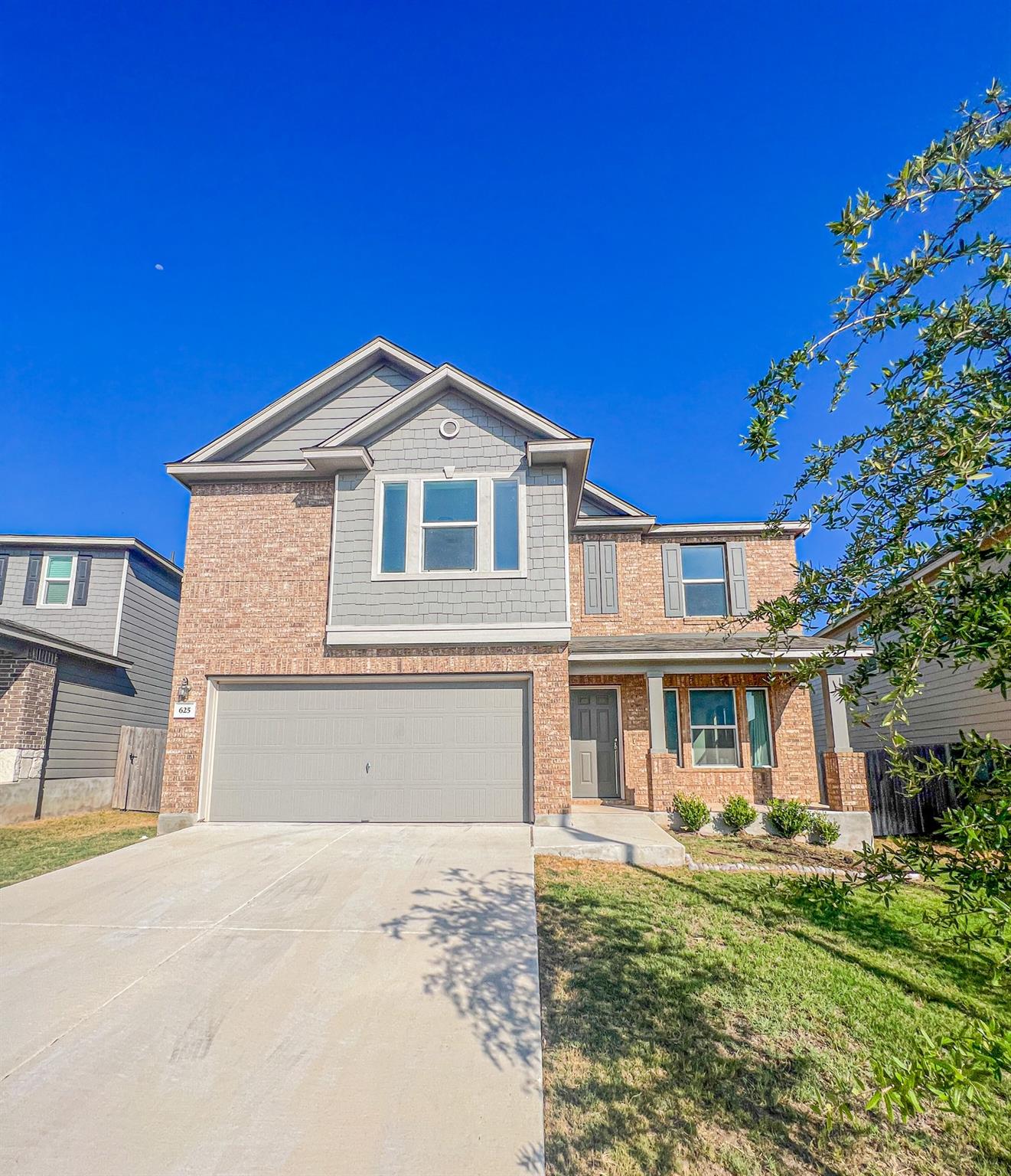 625 Bailey Park DR — photo 3