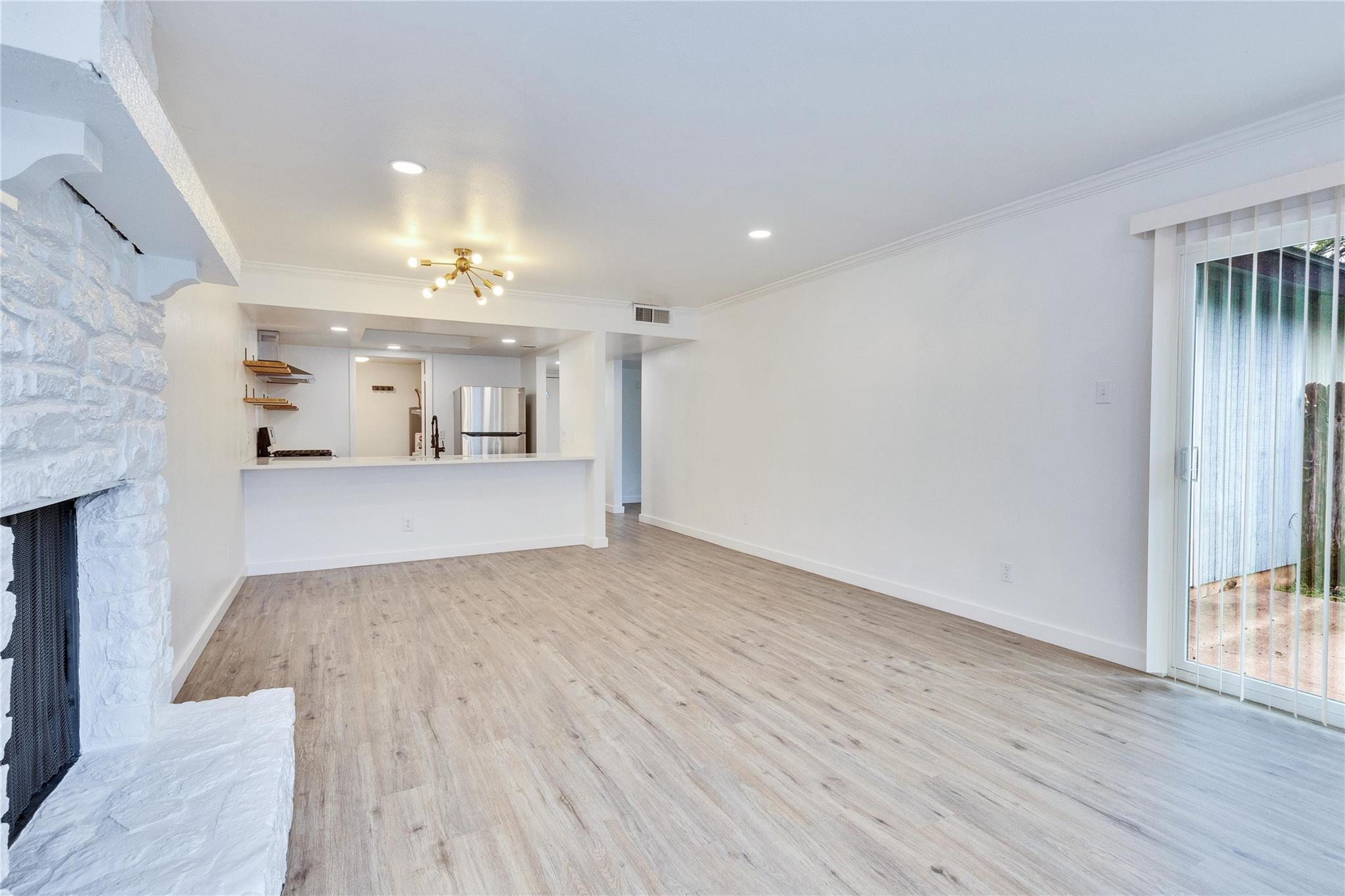 6910 Lovely LN — photo 3