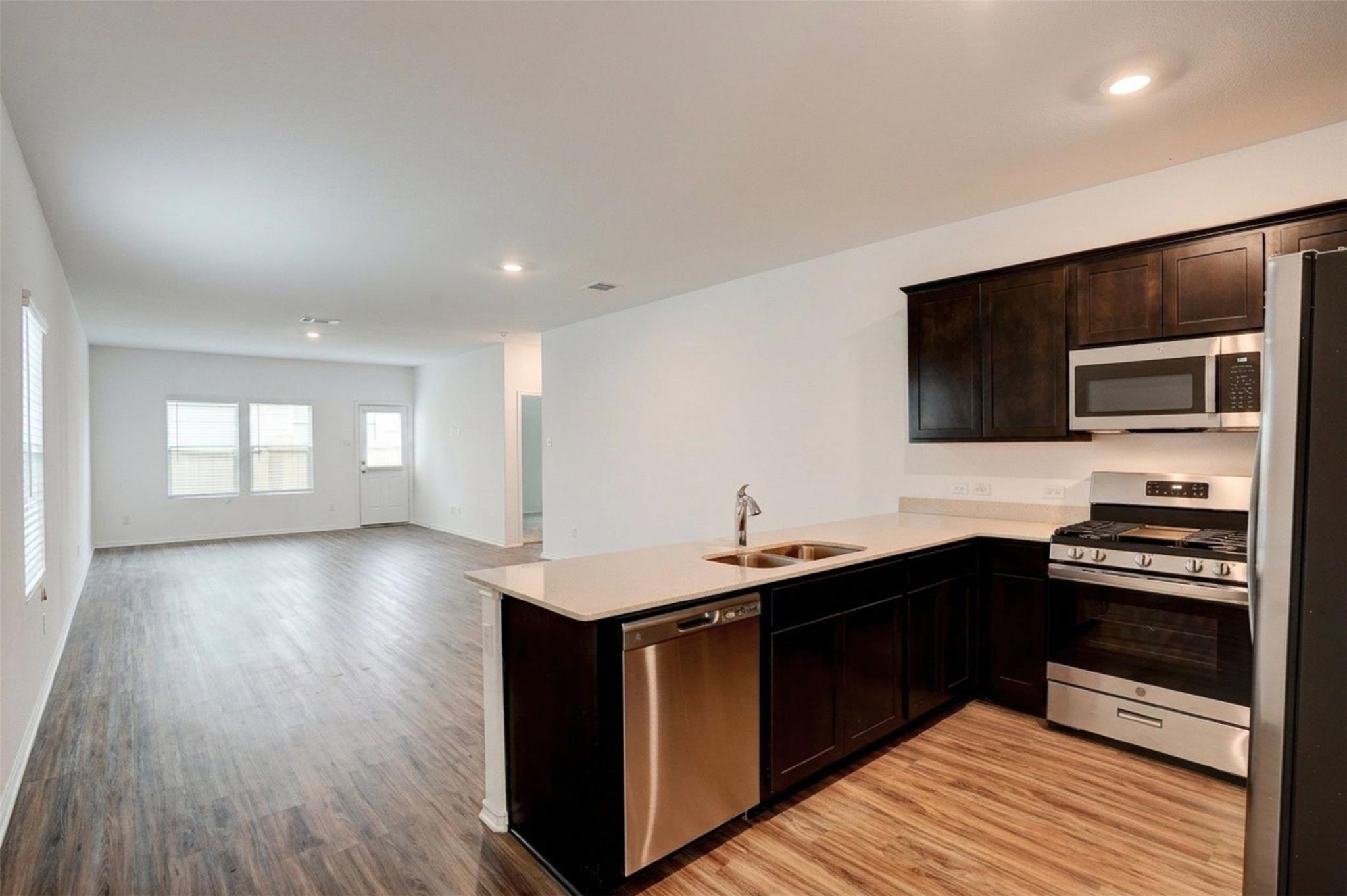 484 Gabbro GDNS — photo 4