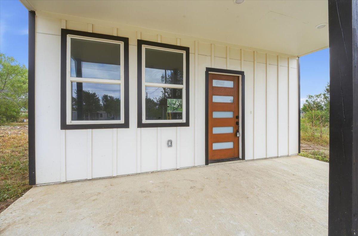 140 Lobo LN — photo 4