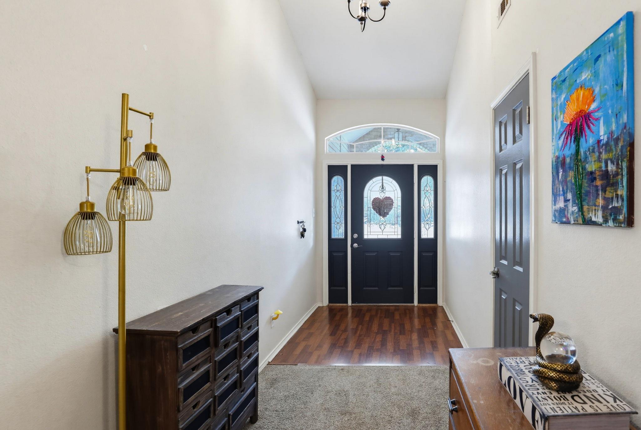 1001 Travis ST — photo 4