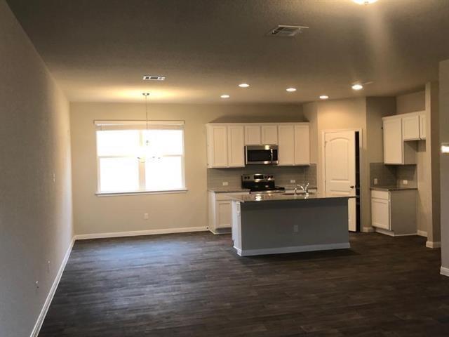 221 Naset DR — photo 3