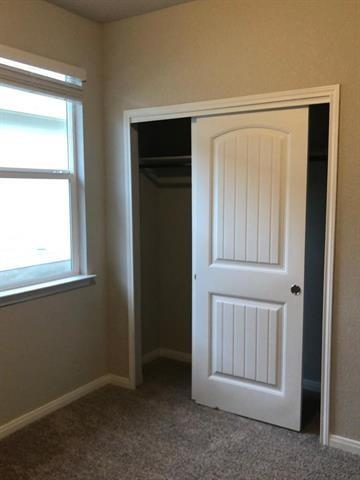 221 Naset DR — photo 5