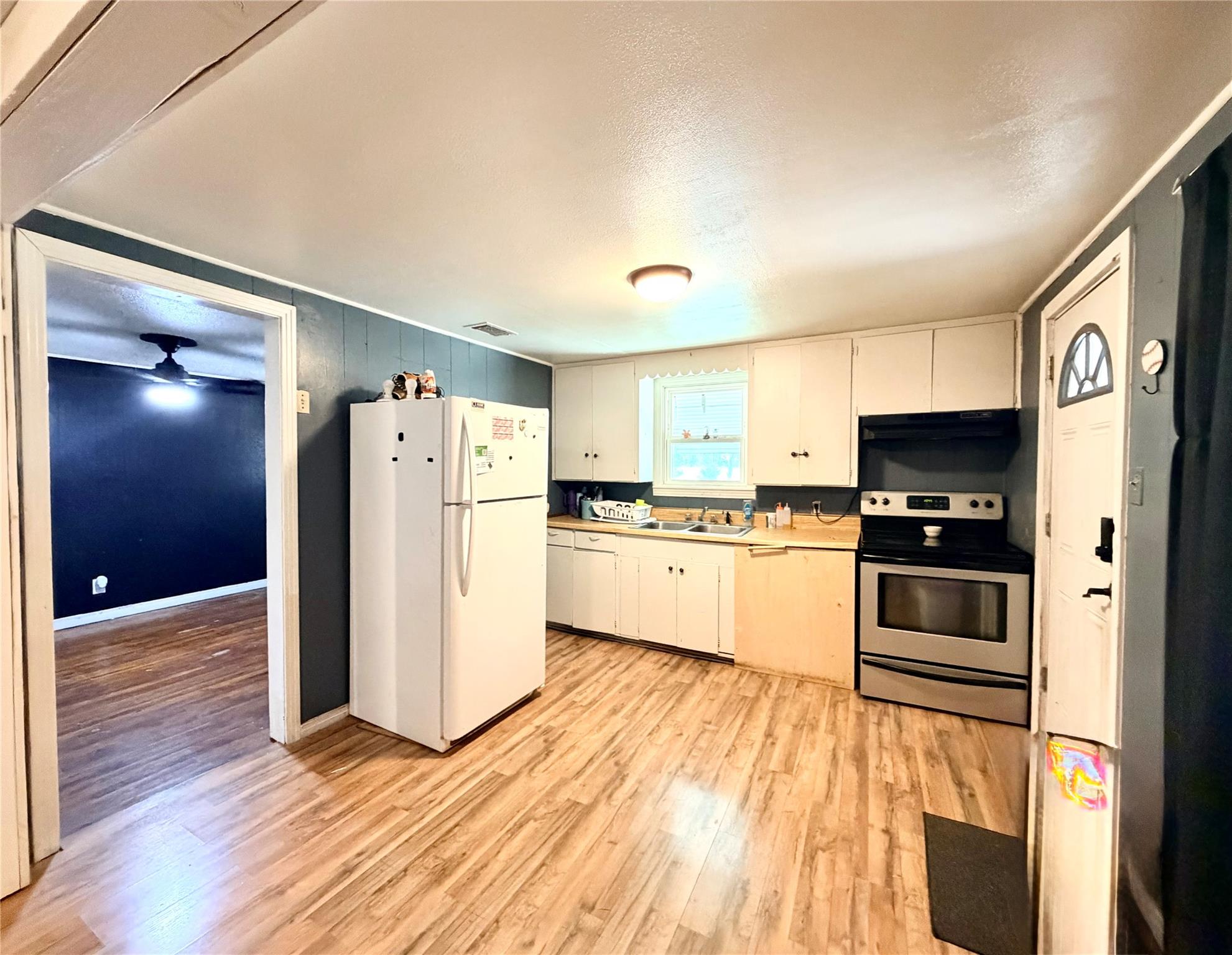 2200 Gillis Ave — photo 4