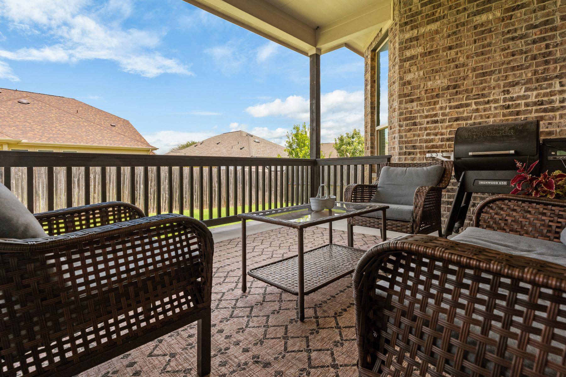 1113 Hartman DR — photo 5