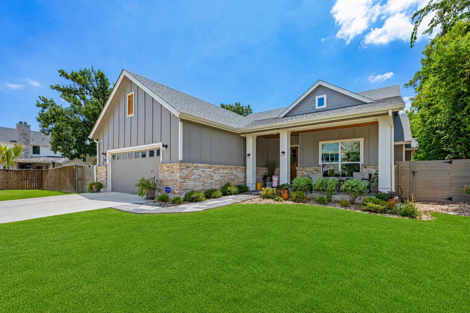 113 Retreat PL