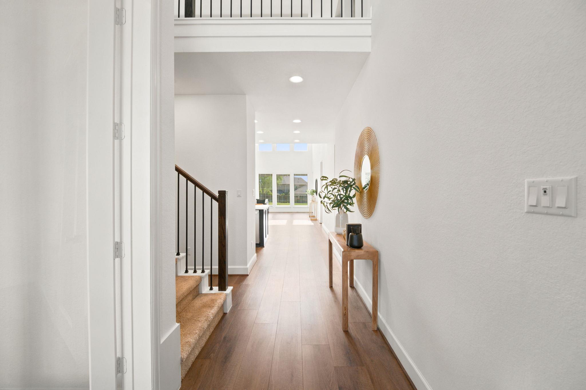 186 Cyrus Milton DR — photo 5