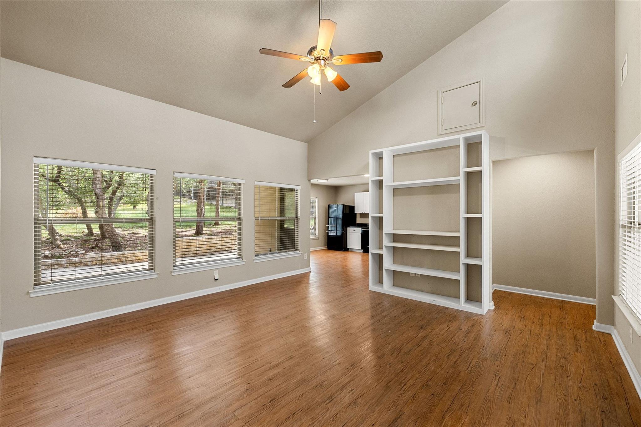 141 Cody CT — photo 4