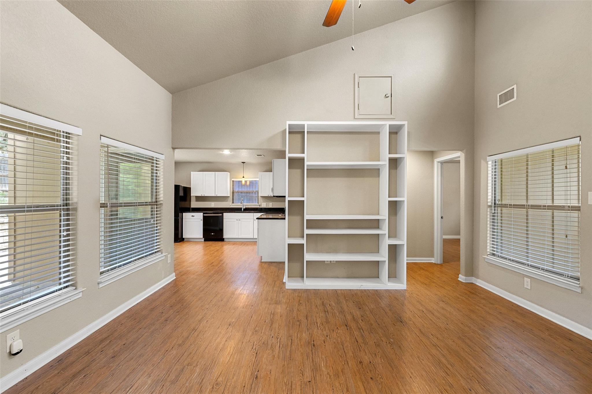 141 Cody CT — photo 5