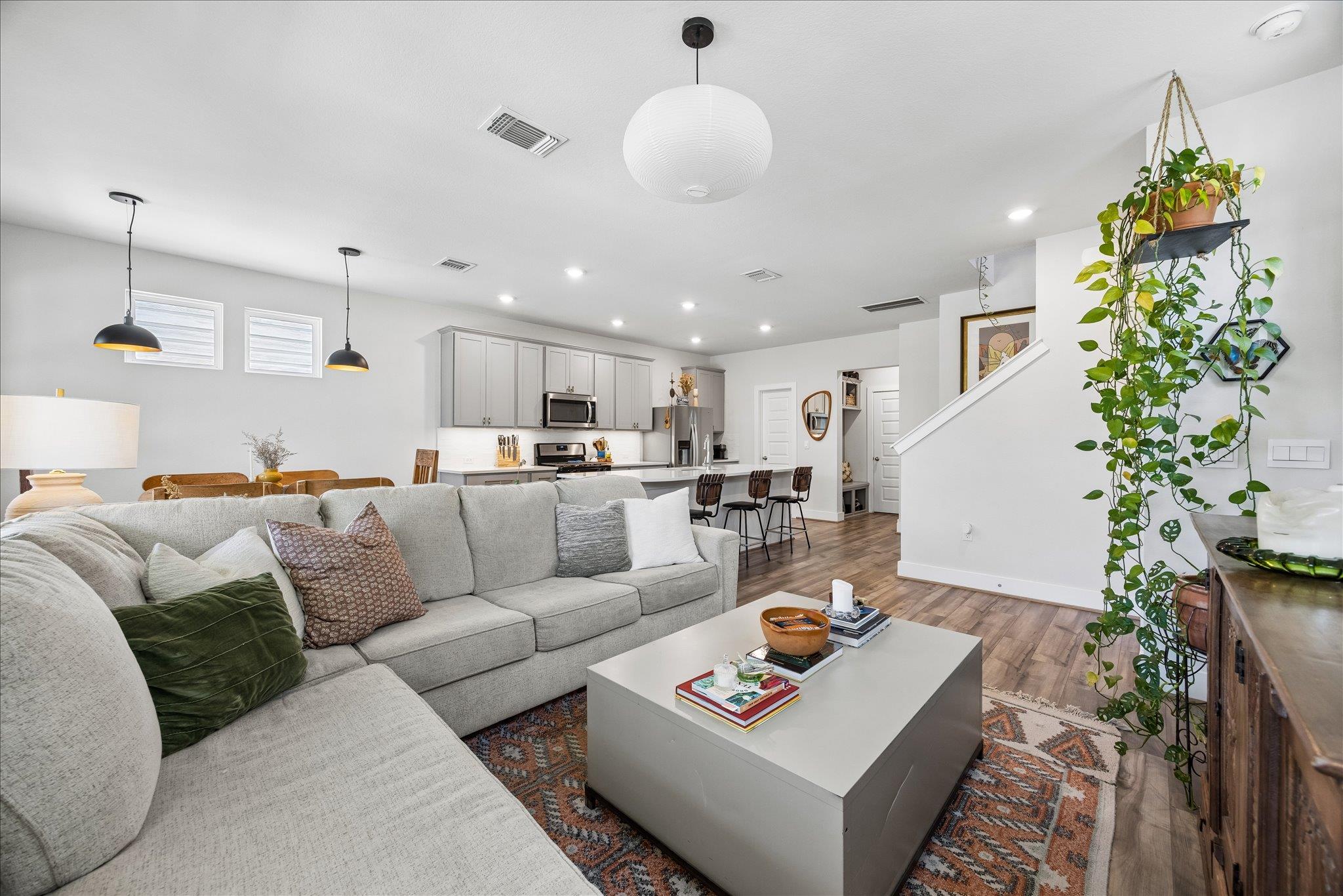 7406 Travertine Spring DR — photo 3
