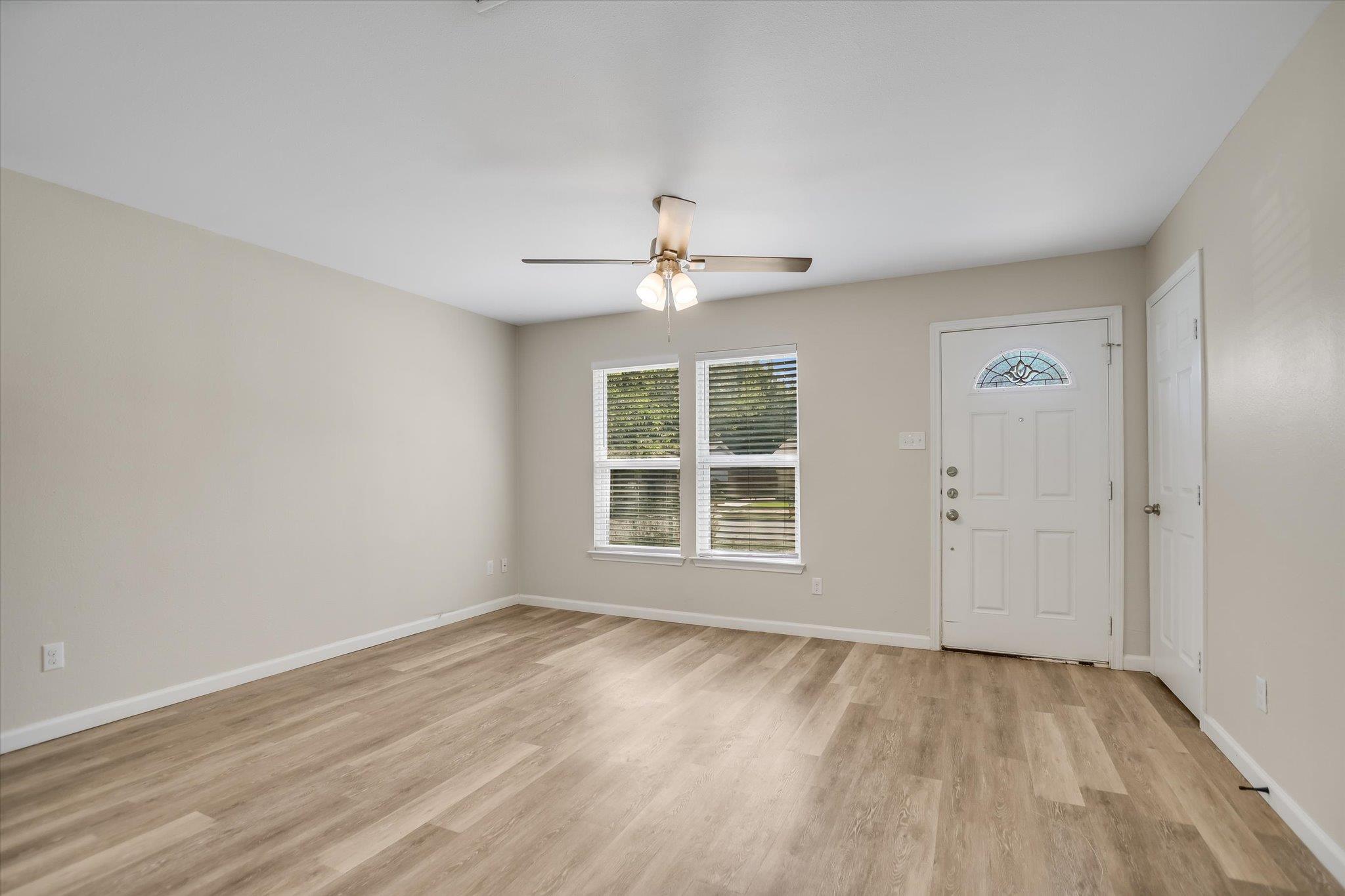 6026 Bluebell CIR — photo 3